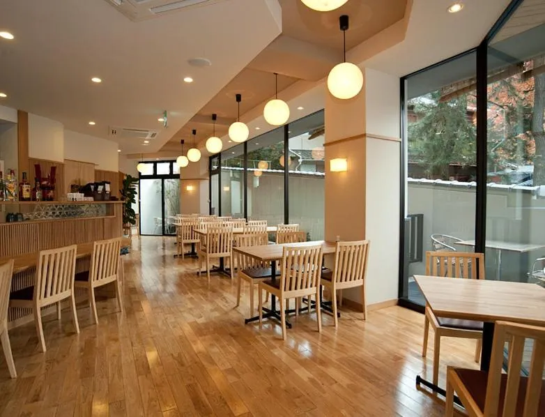 Restaurant/places to eat in Mizuhasou