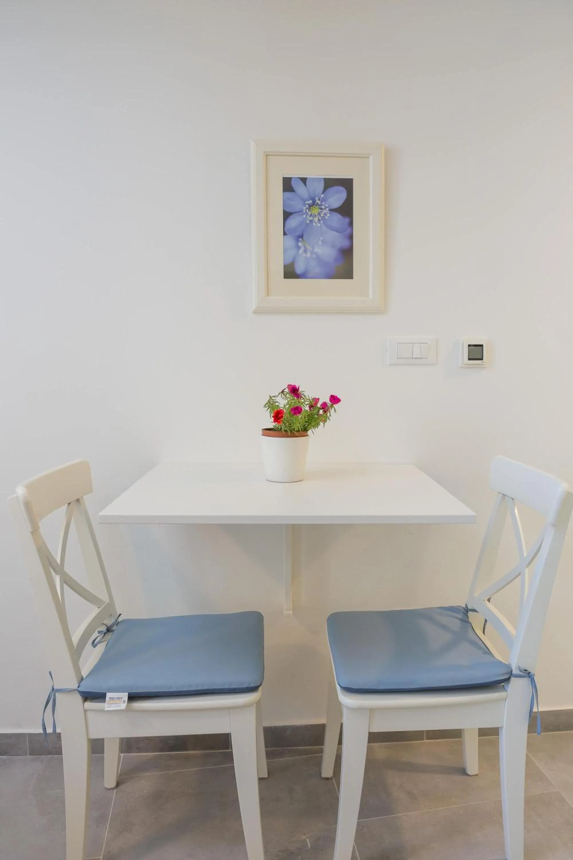 Split Center Suites