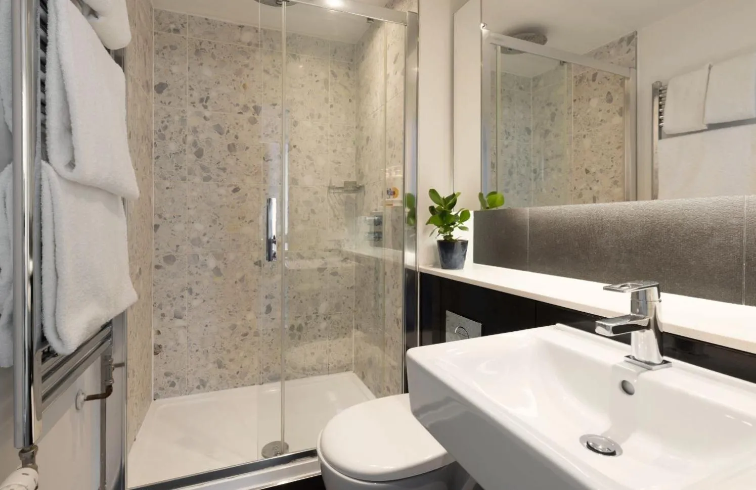 Shower in Native Hyde Park