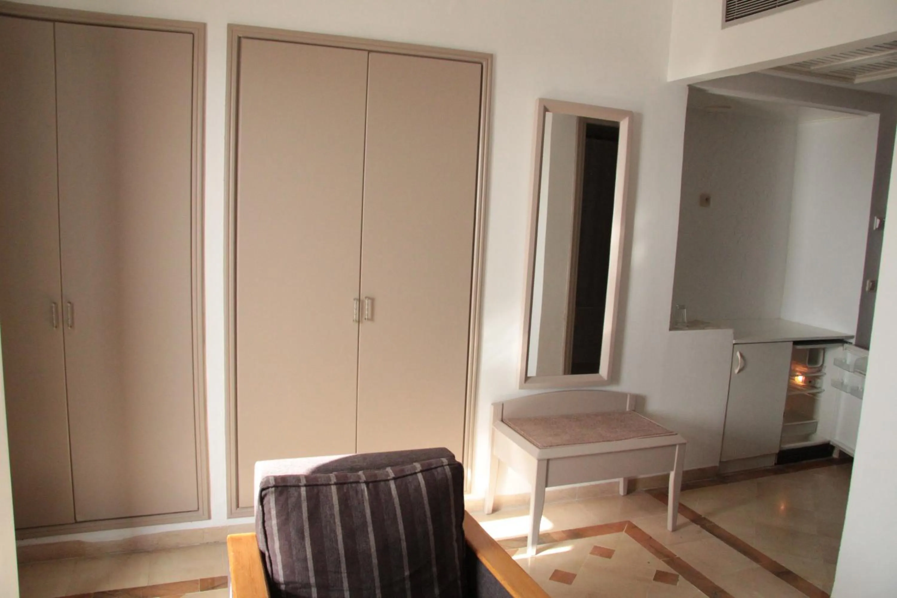 Bedroom, Bed in El Kantaoui Center