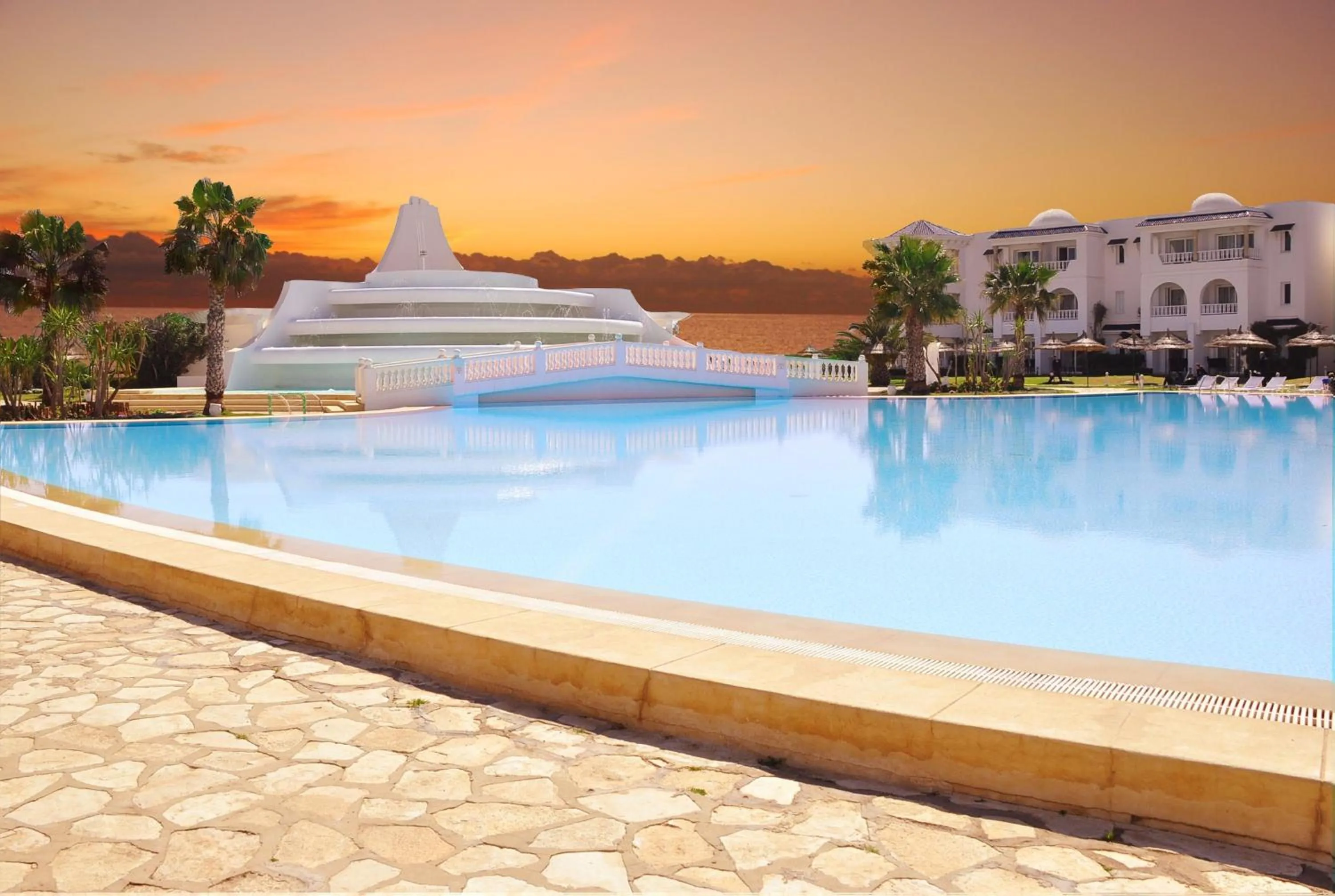 Swimming pool in Royal Tulip Taj Sultan