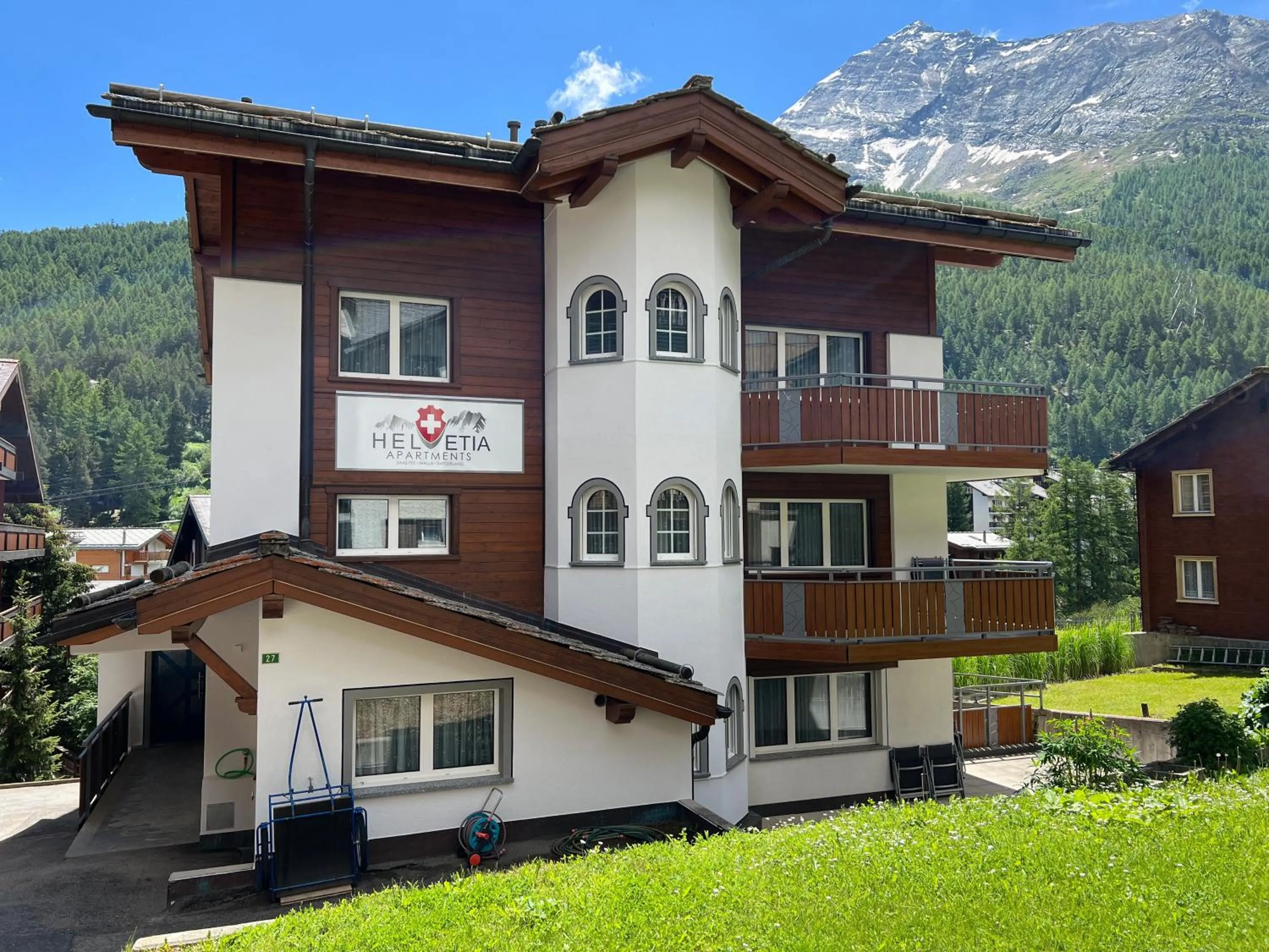 Helvetia Apartments