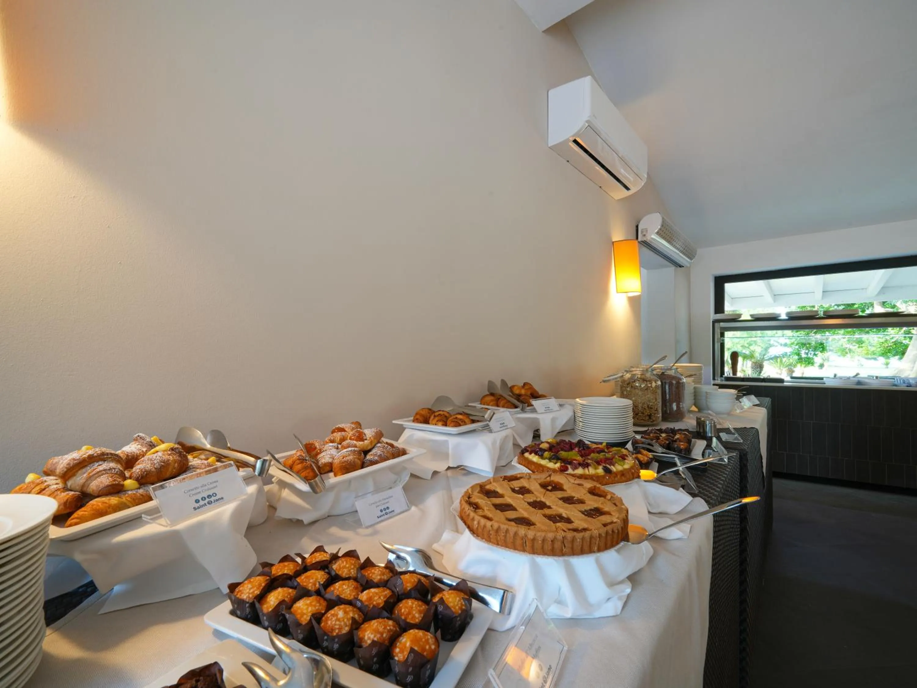 Breakfast in Le Dune Resort