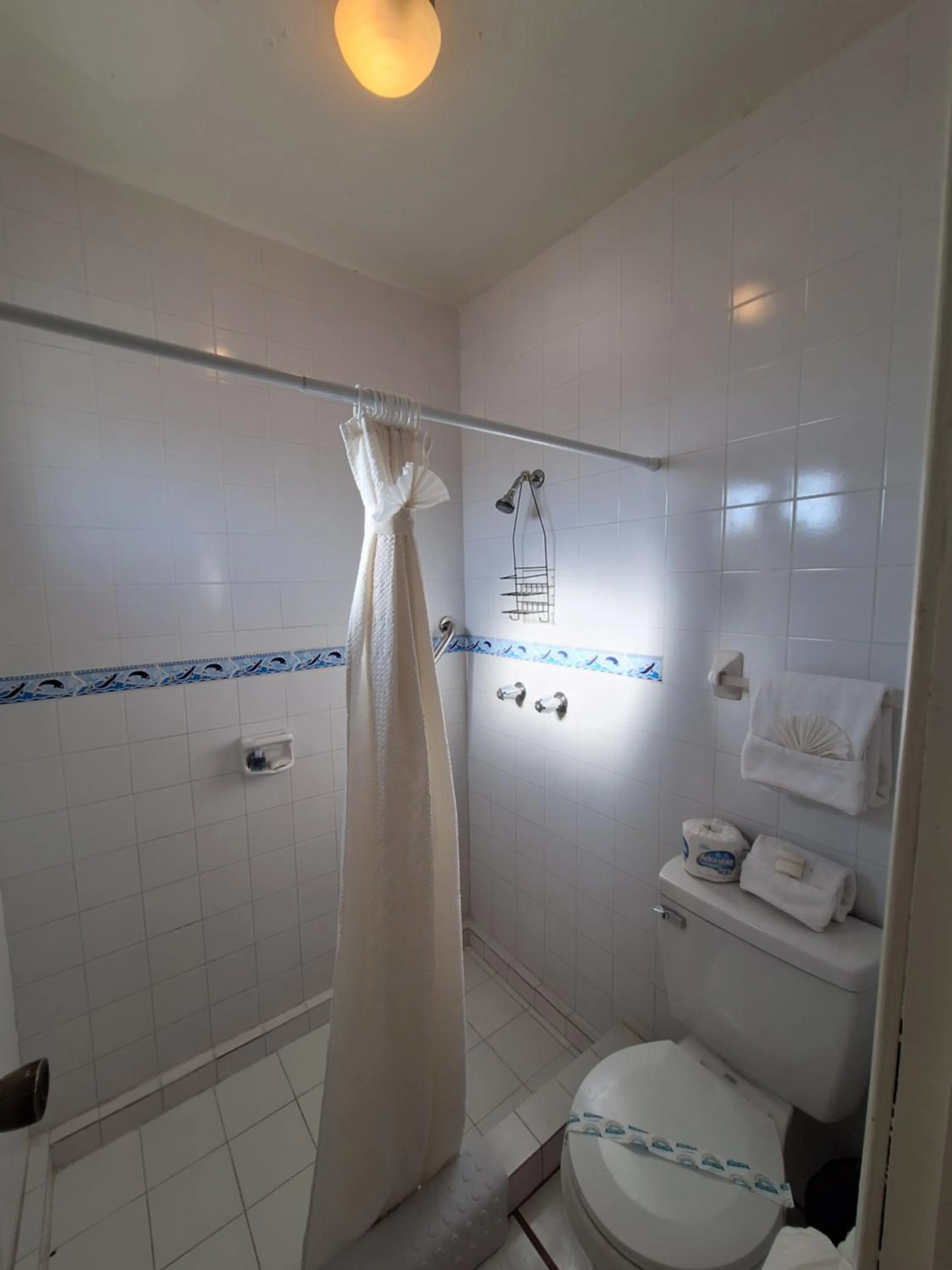 #55 Suite Bungalow Seaside Hotel & Victors RV Park