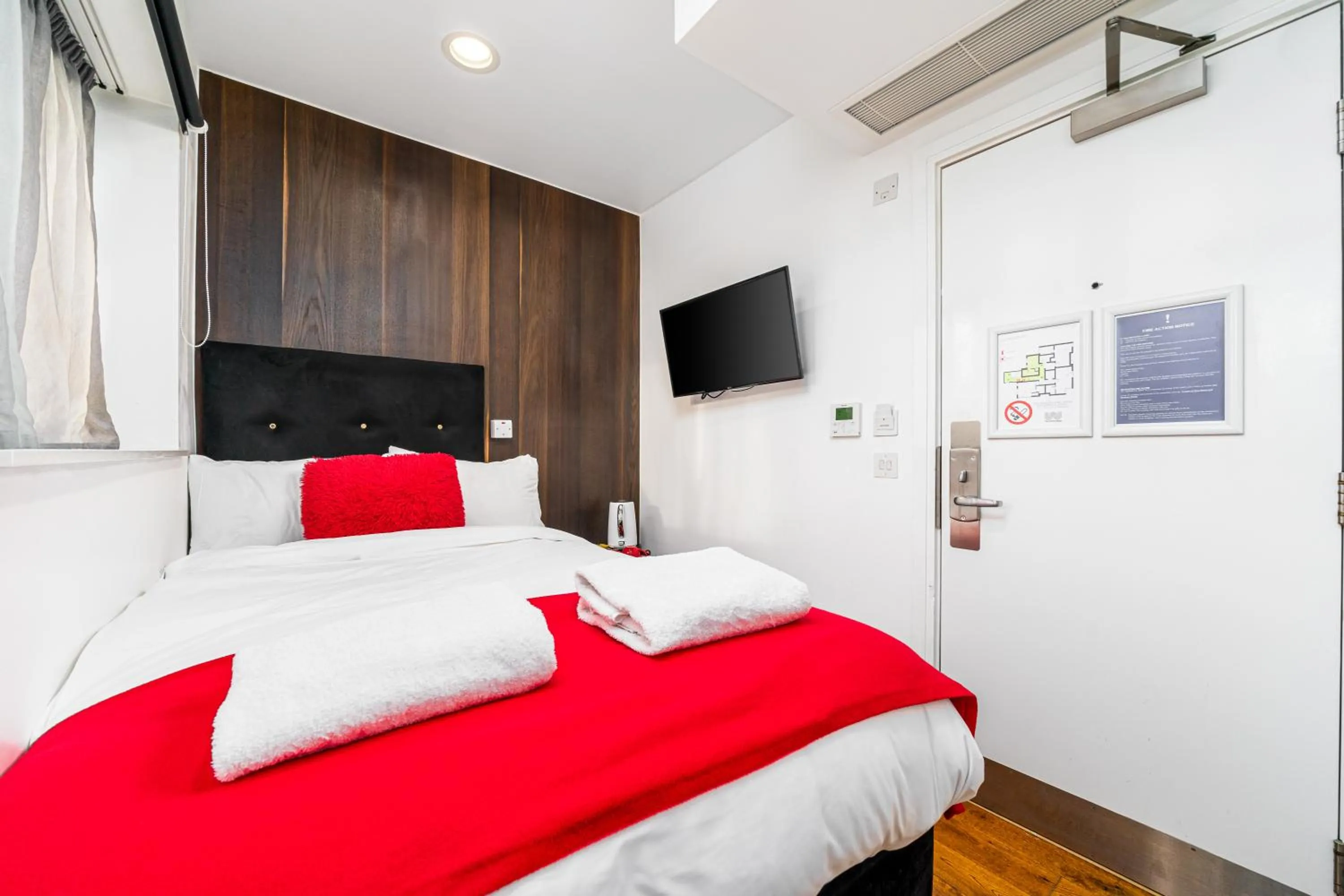 Bed in The Whitechapel