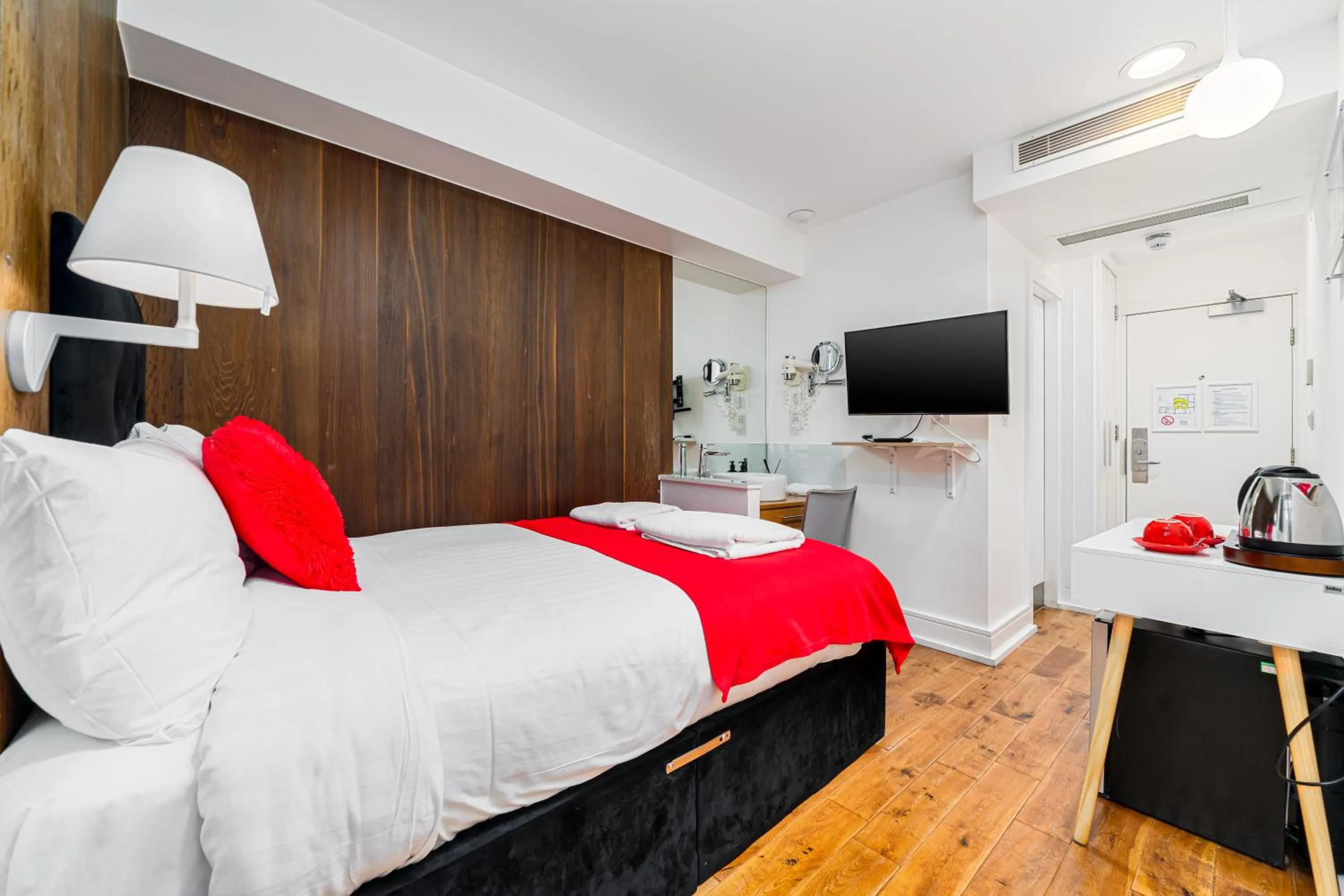 Bed in The Whitechapel