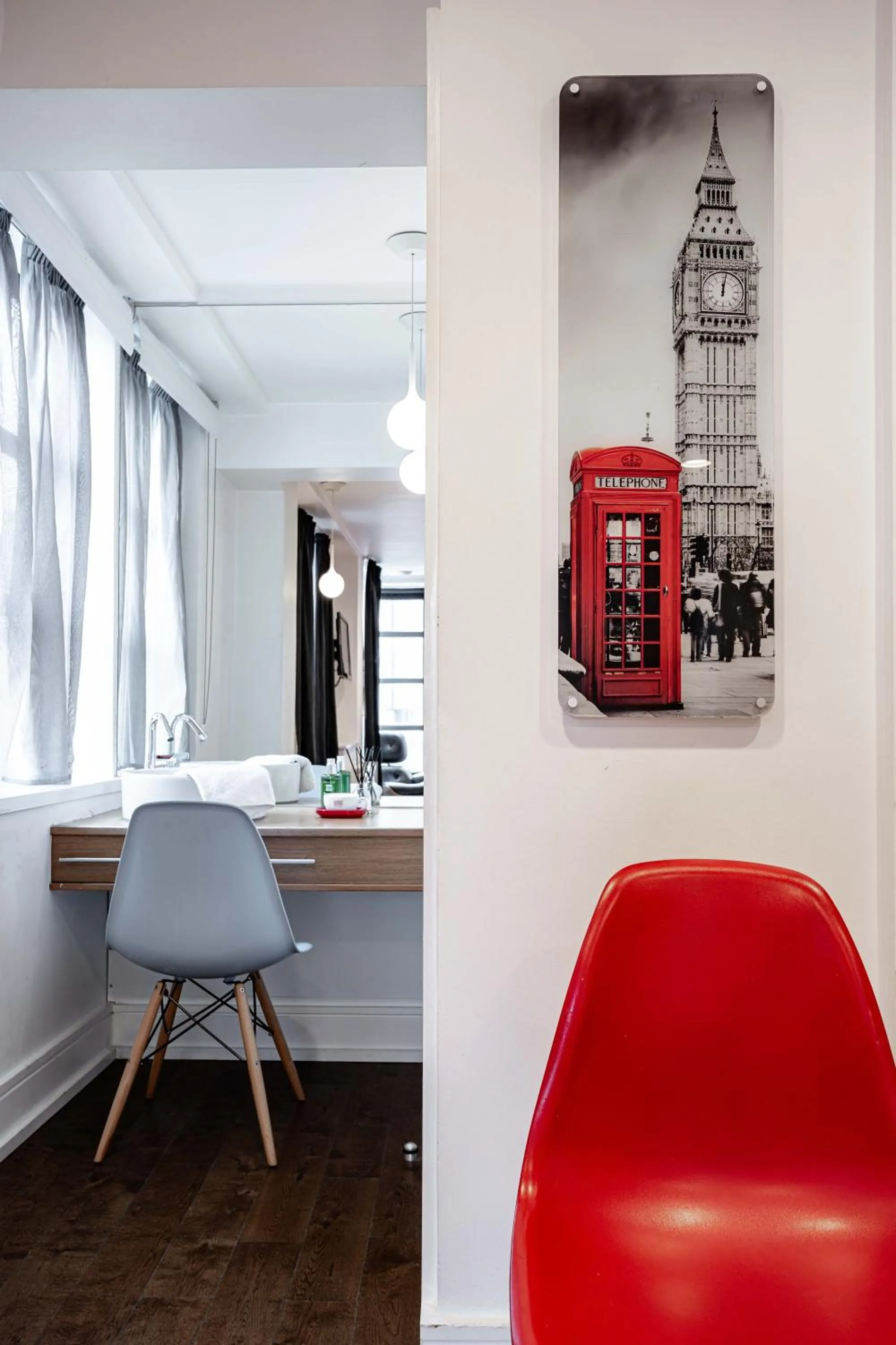 Seating area in The Whitechapel