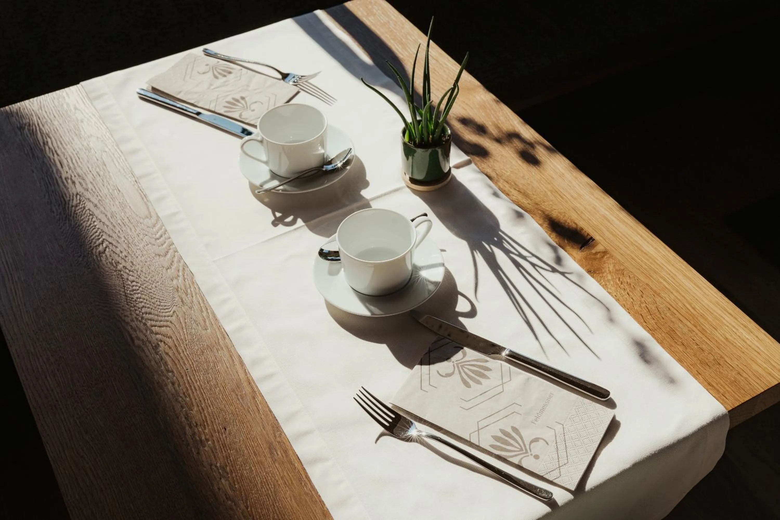 Breakfast in Hotel B&B Feldmessner