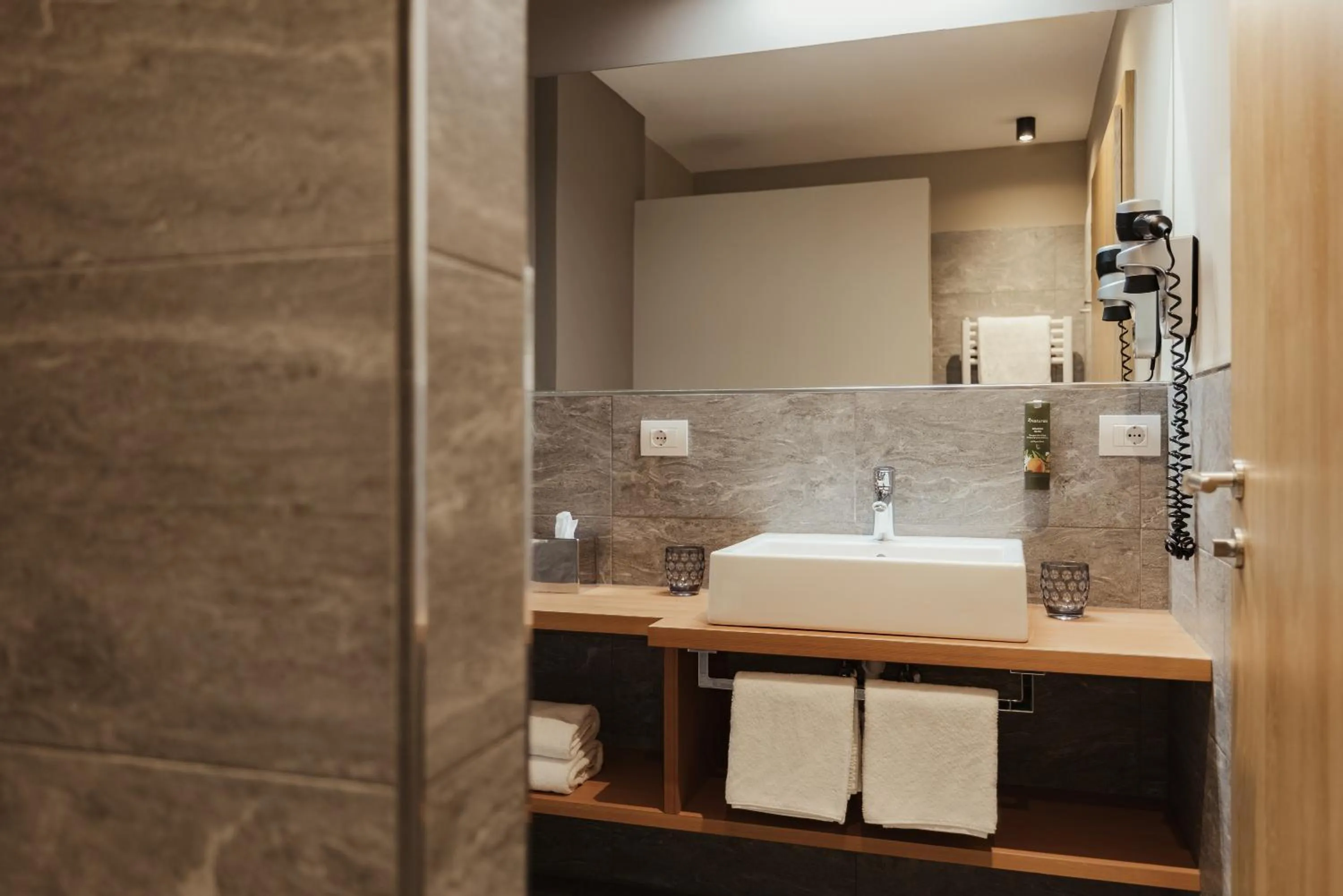 Bathroom in Hotel B&B Feldmessner