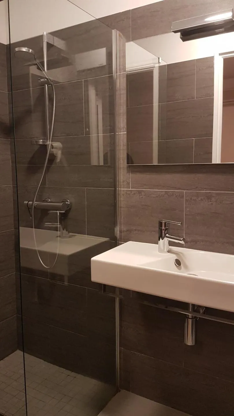 Bathroom in Hotel Cala di l'Oru