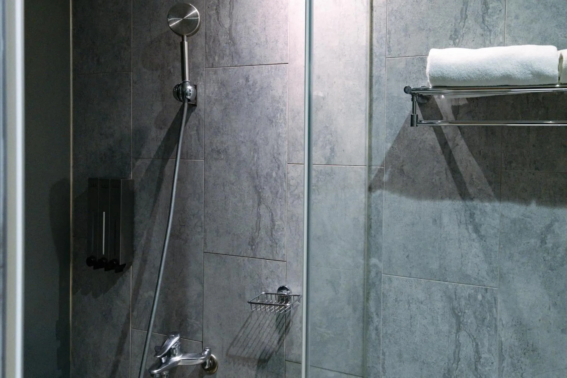 Bathroom in Meander 1948