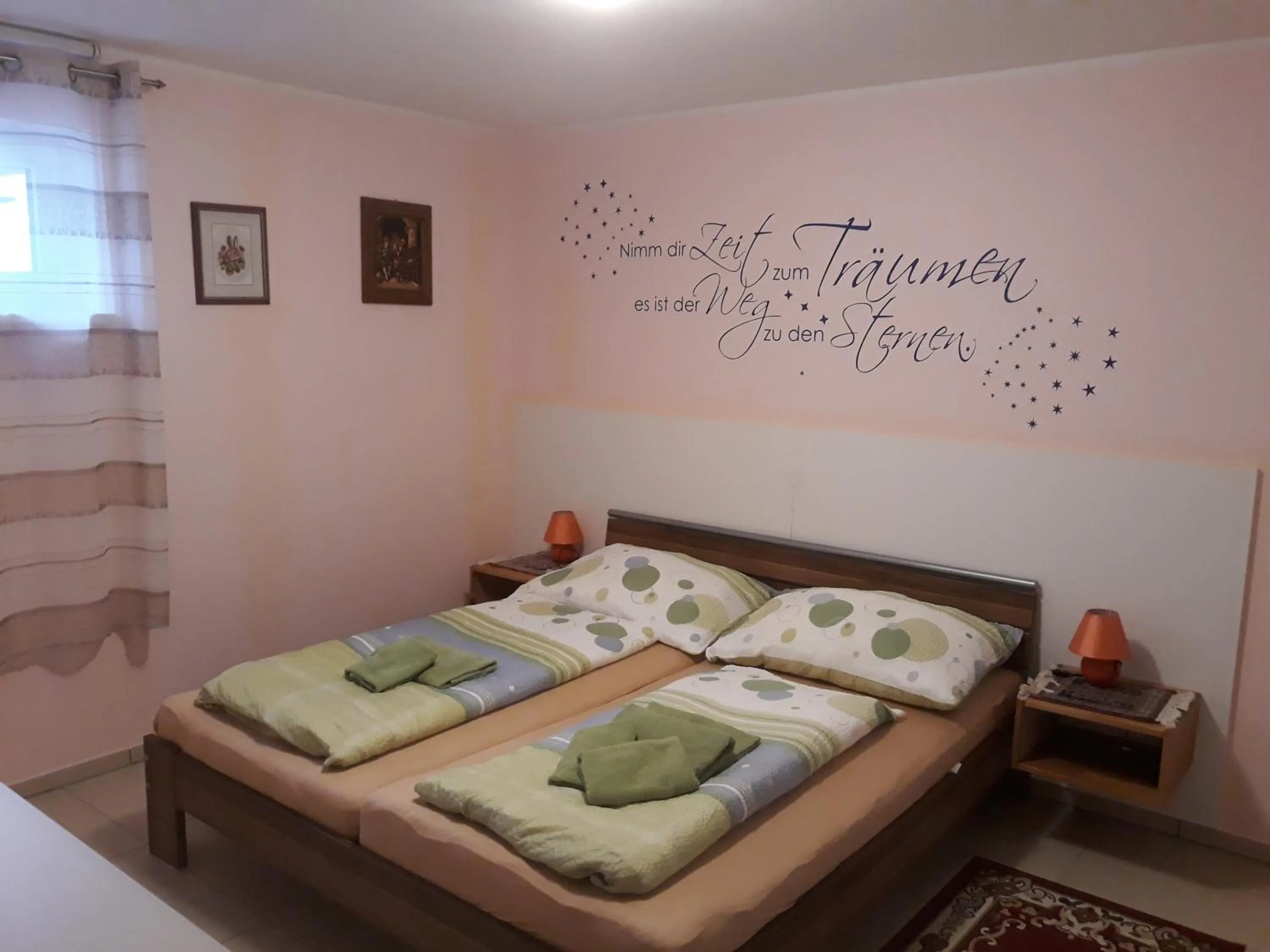 Bed in Landhaus Jasmin - Apartment Untergeschoß