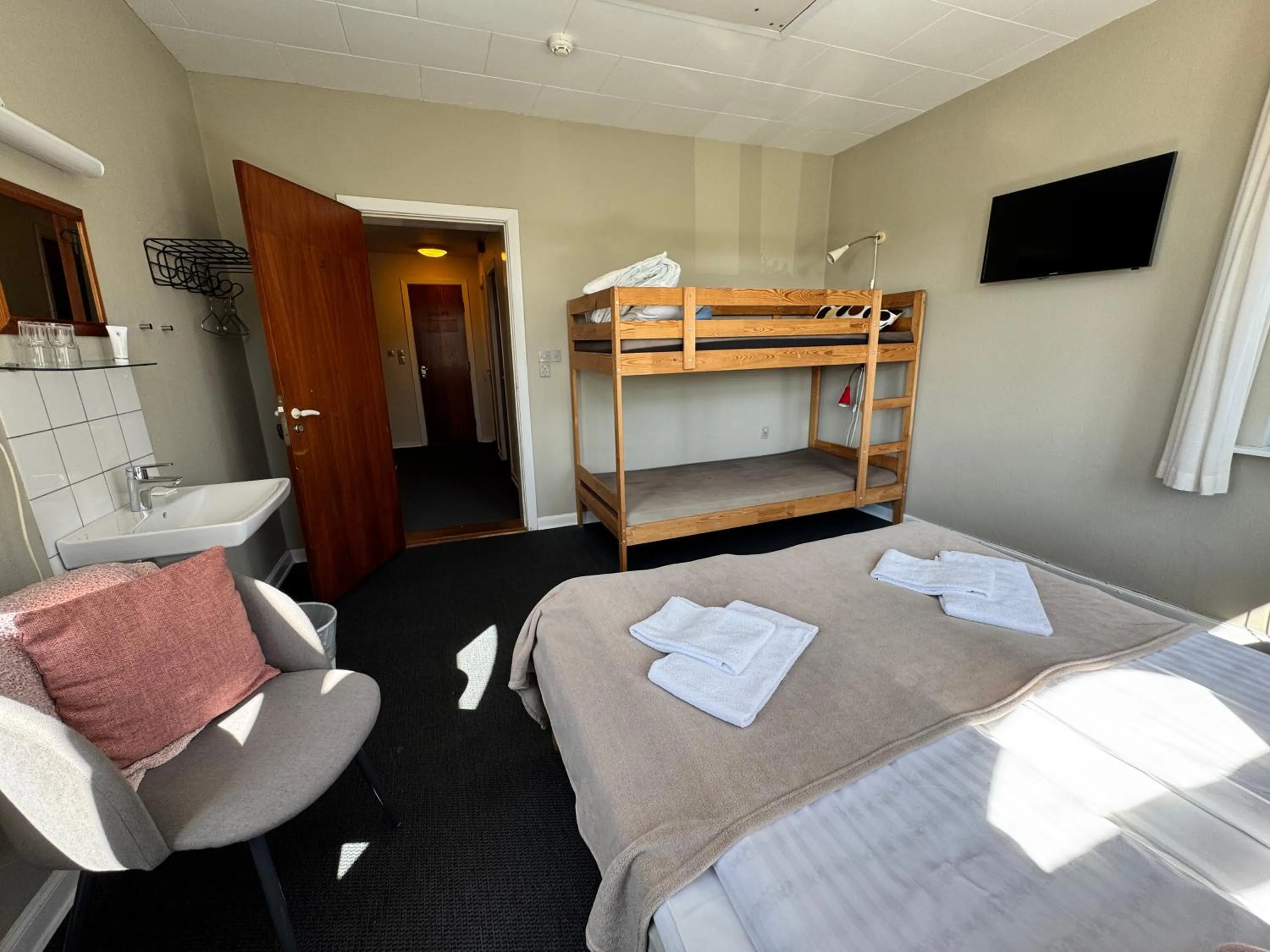 Bed in Gredstedbro Hotel