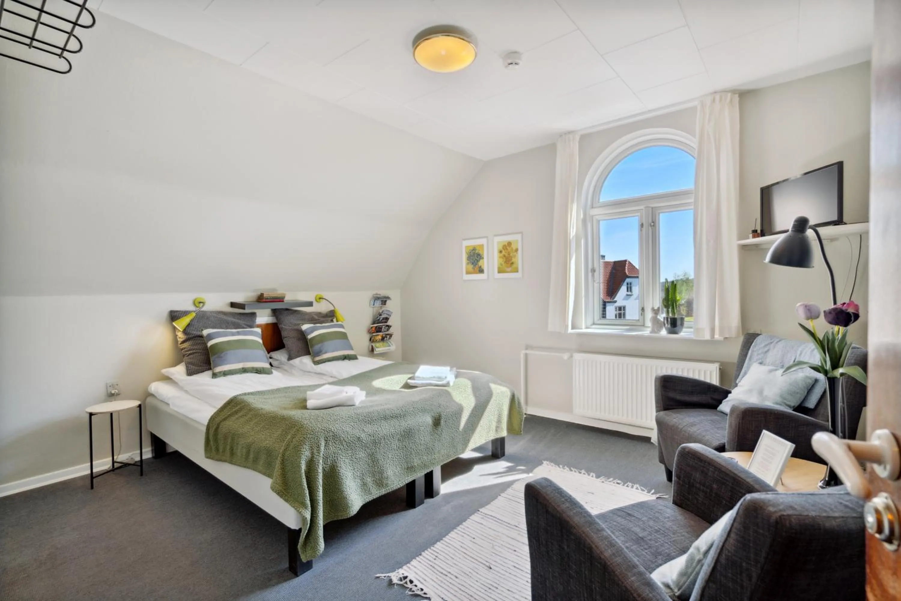 Bedroom, Bed in Gredstedbro Hotel