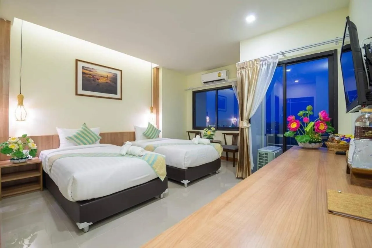 Bedroom, Bed in Pura Nakhon Hotel