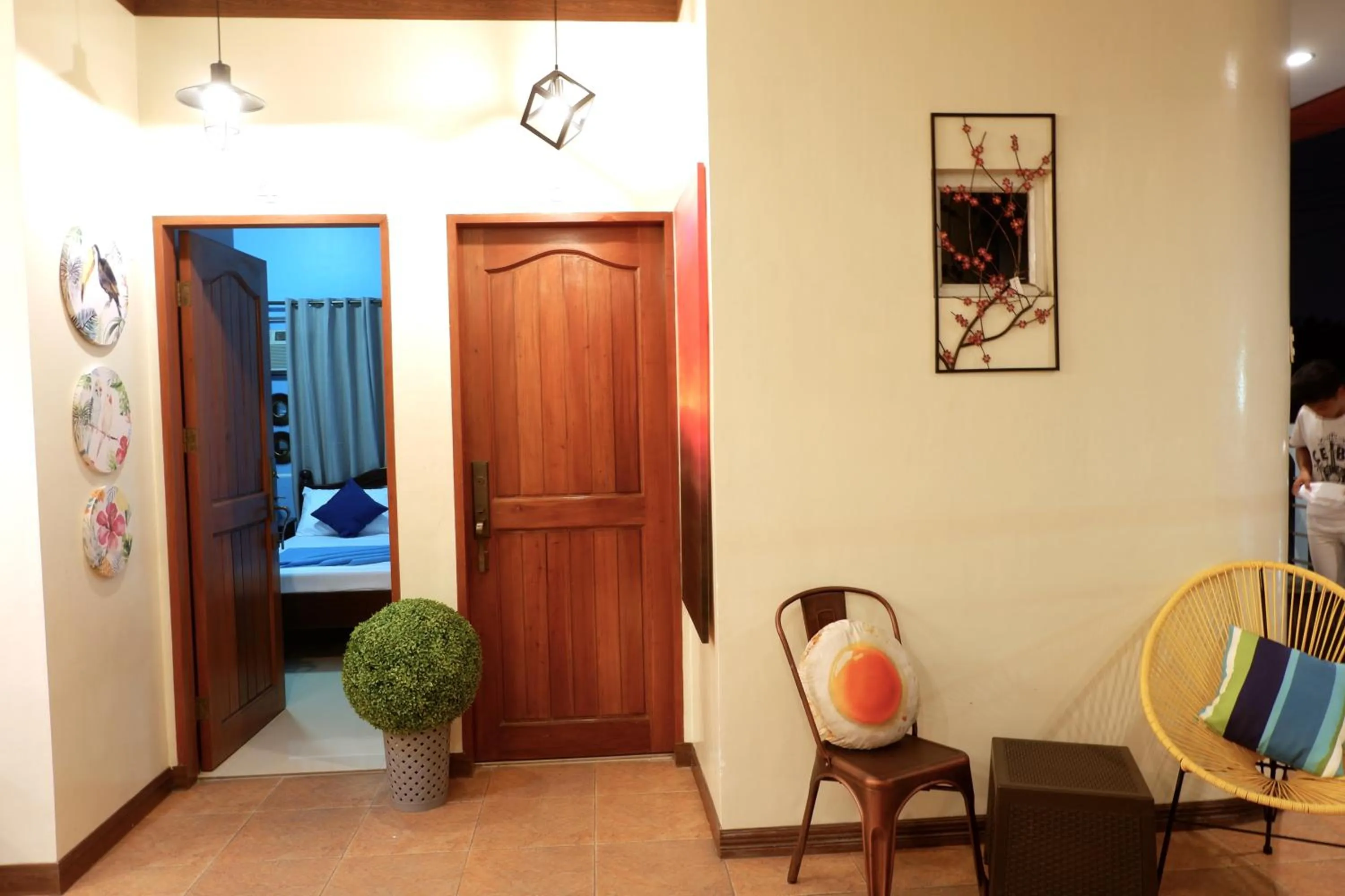 Bed in Connecting Flight Mactan Cebu Hostel