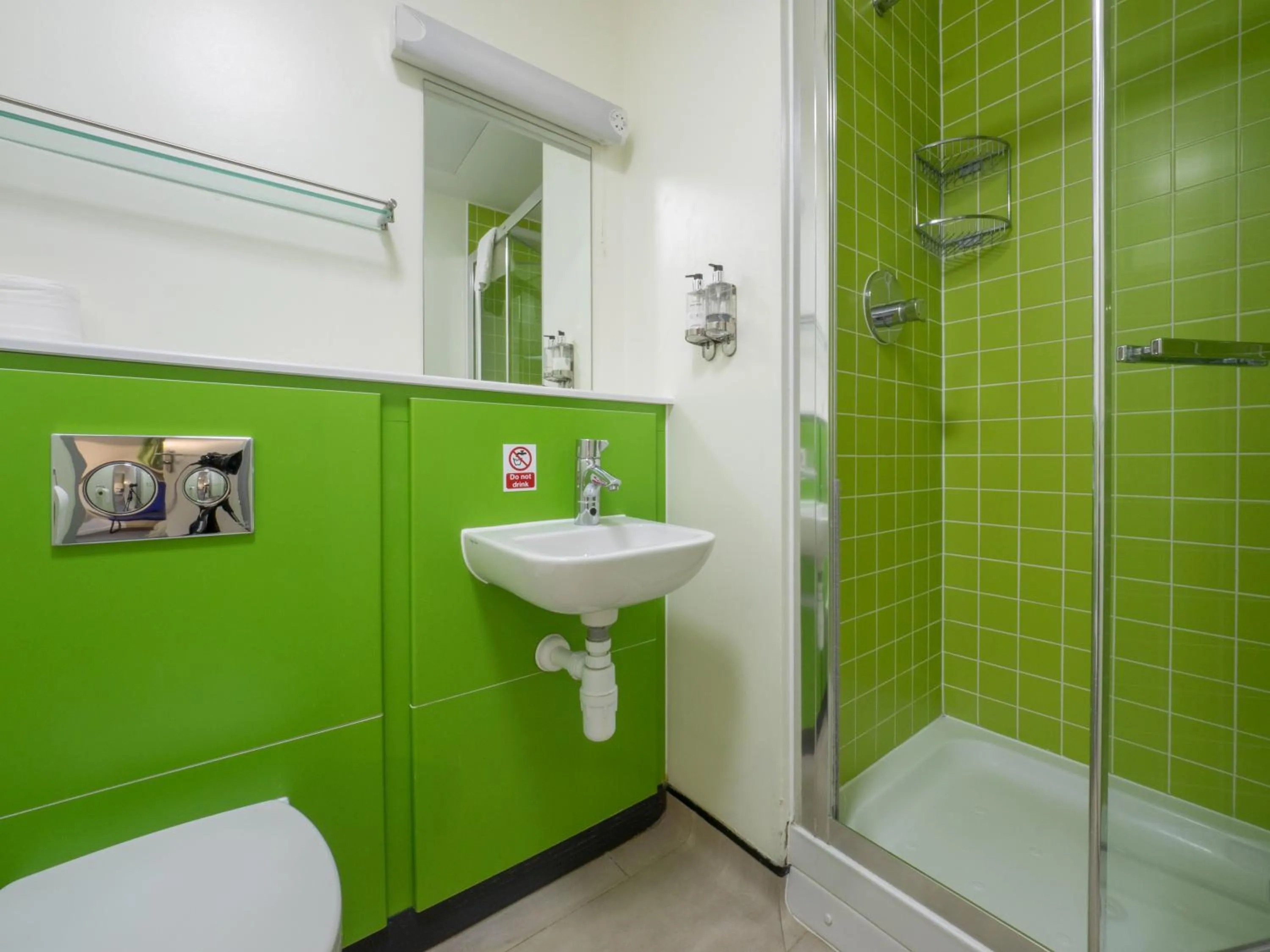 Shower in LSE Bankside House