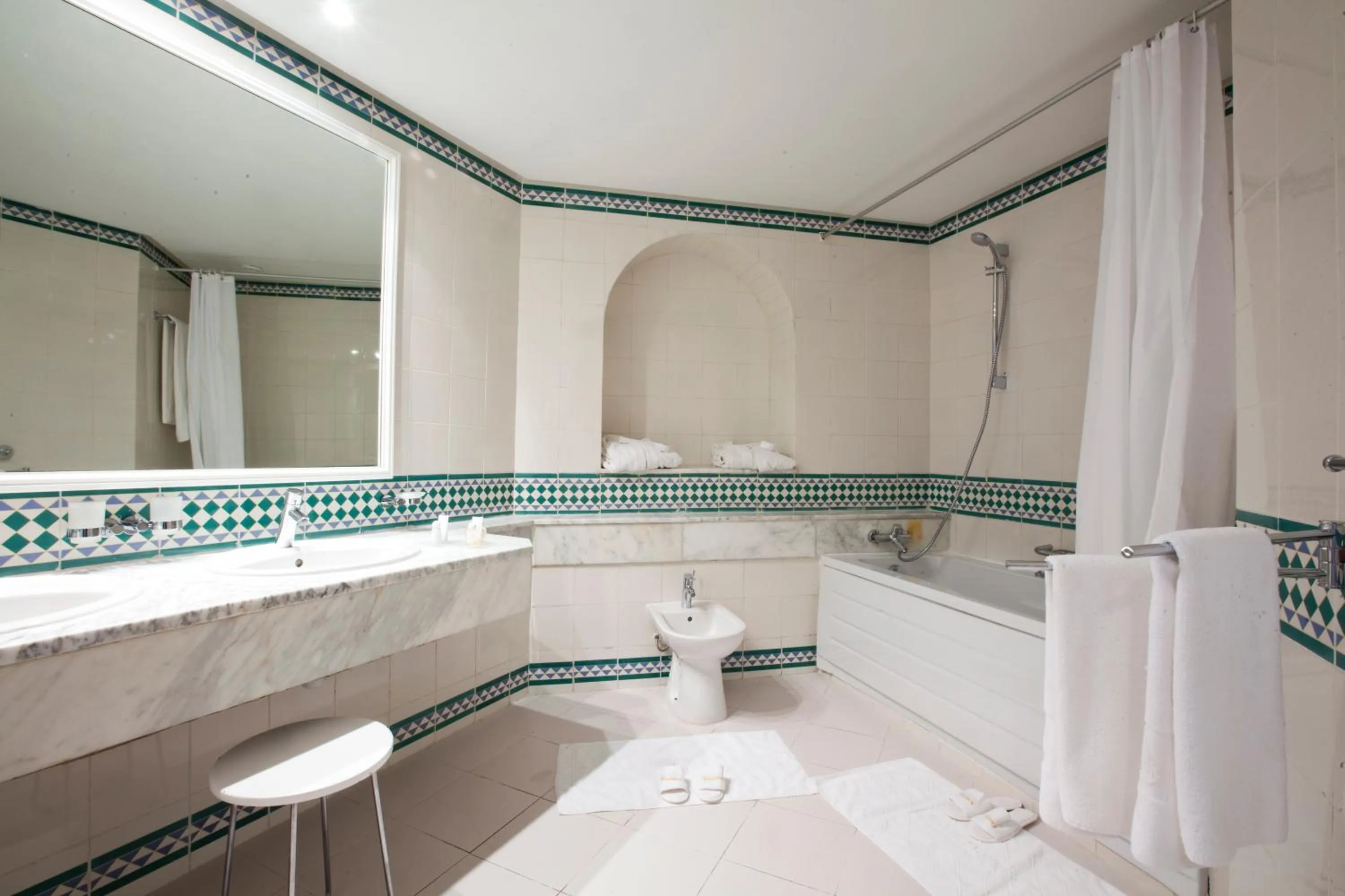 Bathroom in El Mouradi Hammamet