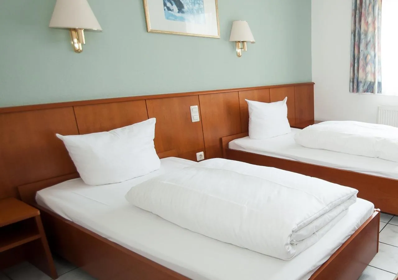 Photo of the whole room, Bed in Der Grüne Baum