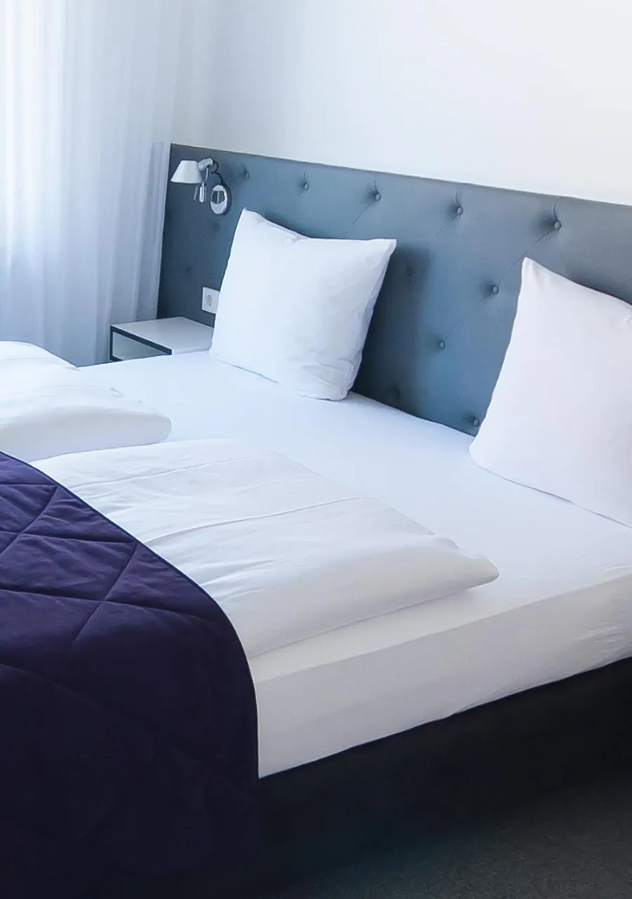 Photo of the whole room, Bed in Der Grüne Baum