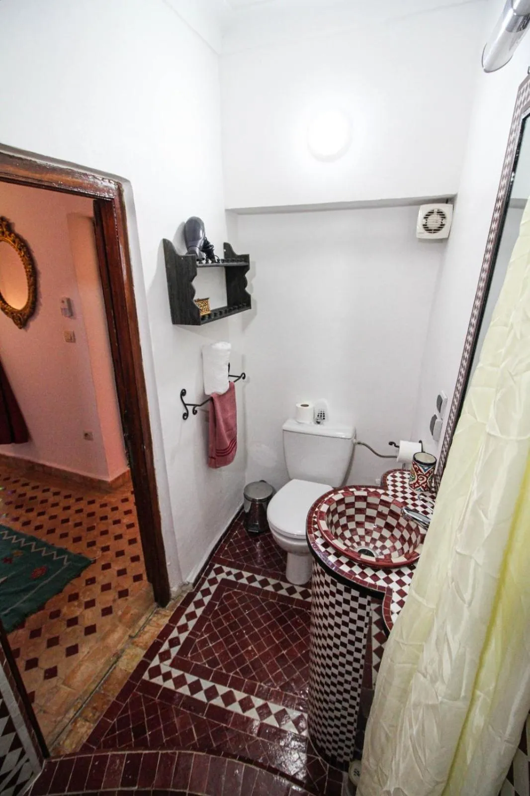 Toilet in Dar Lantana