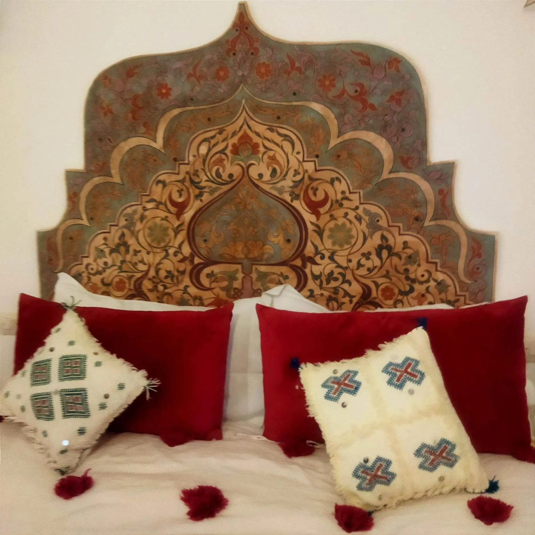 Decorative detail, Bed in Dar Lantana