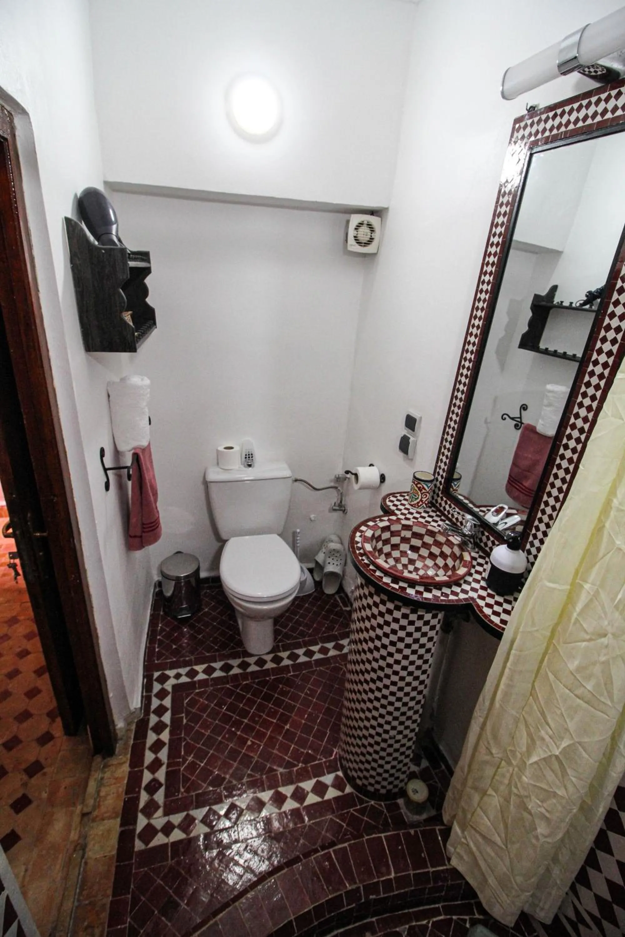 Toilet in Dar Lantana