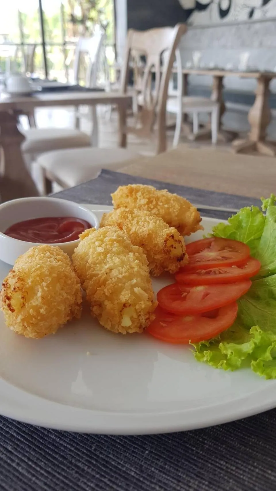 Restaurant/places to eat in VST Residence -SHA PLUS Certified