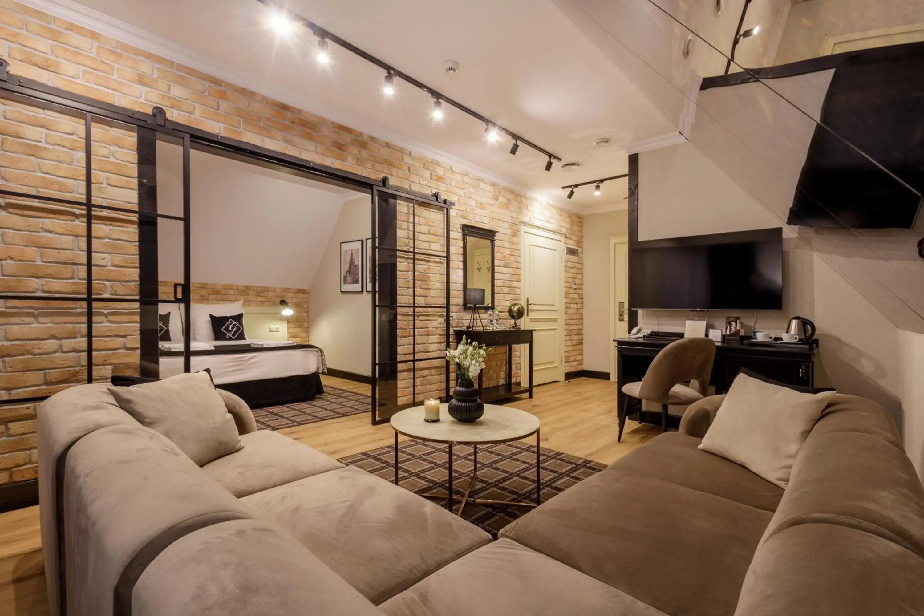 Suite - single occupancy in Hotel Grodzki Business & Spa Suite - single occupancy in Hotel Grodzki Business & Spa