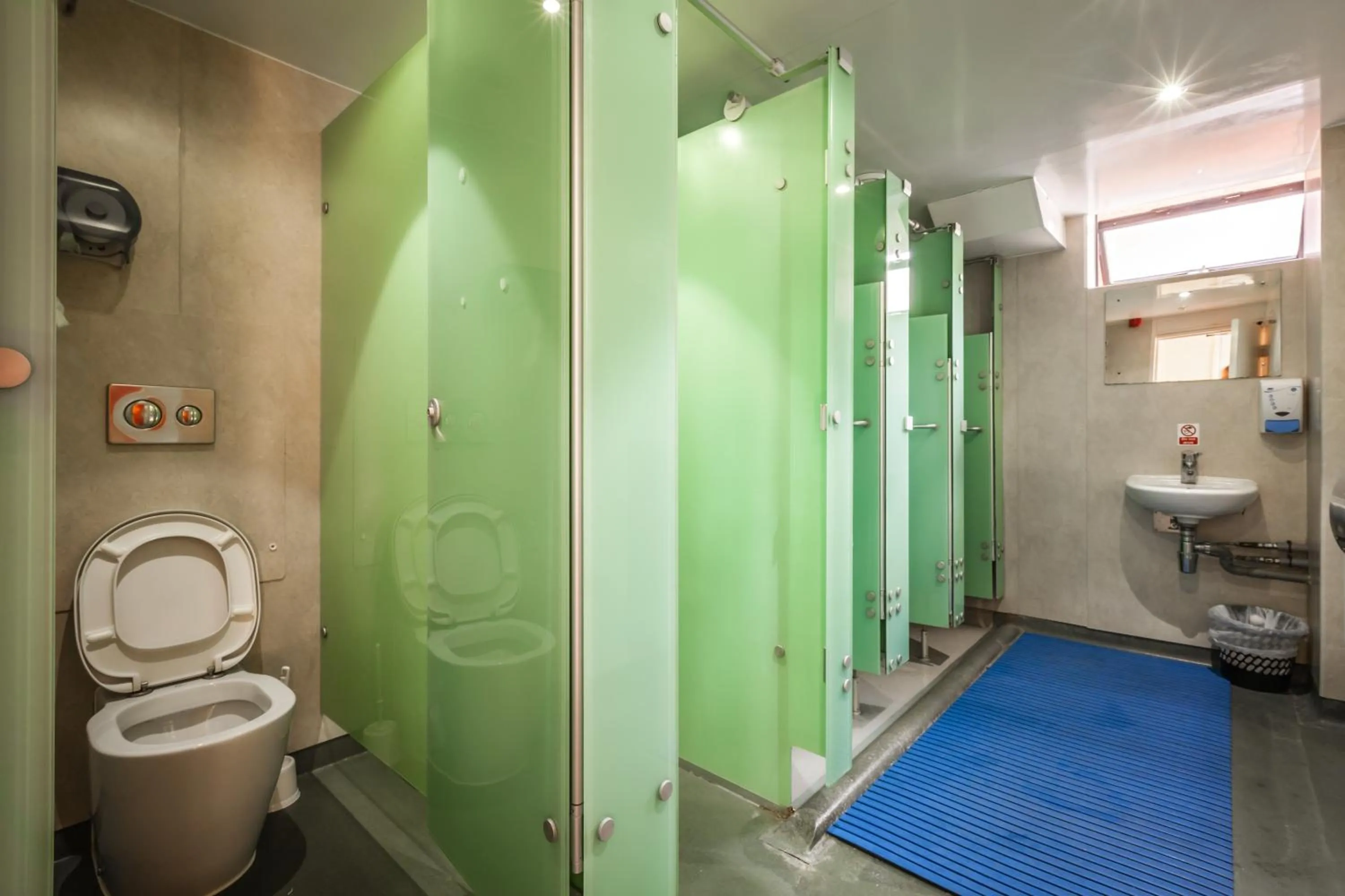 Shower in LSE Rosebery Hall