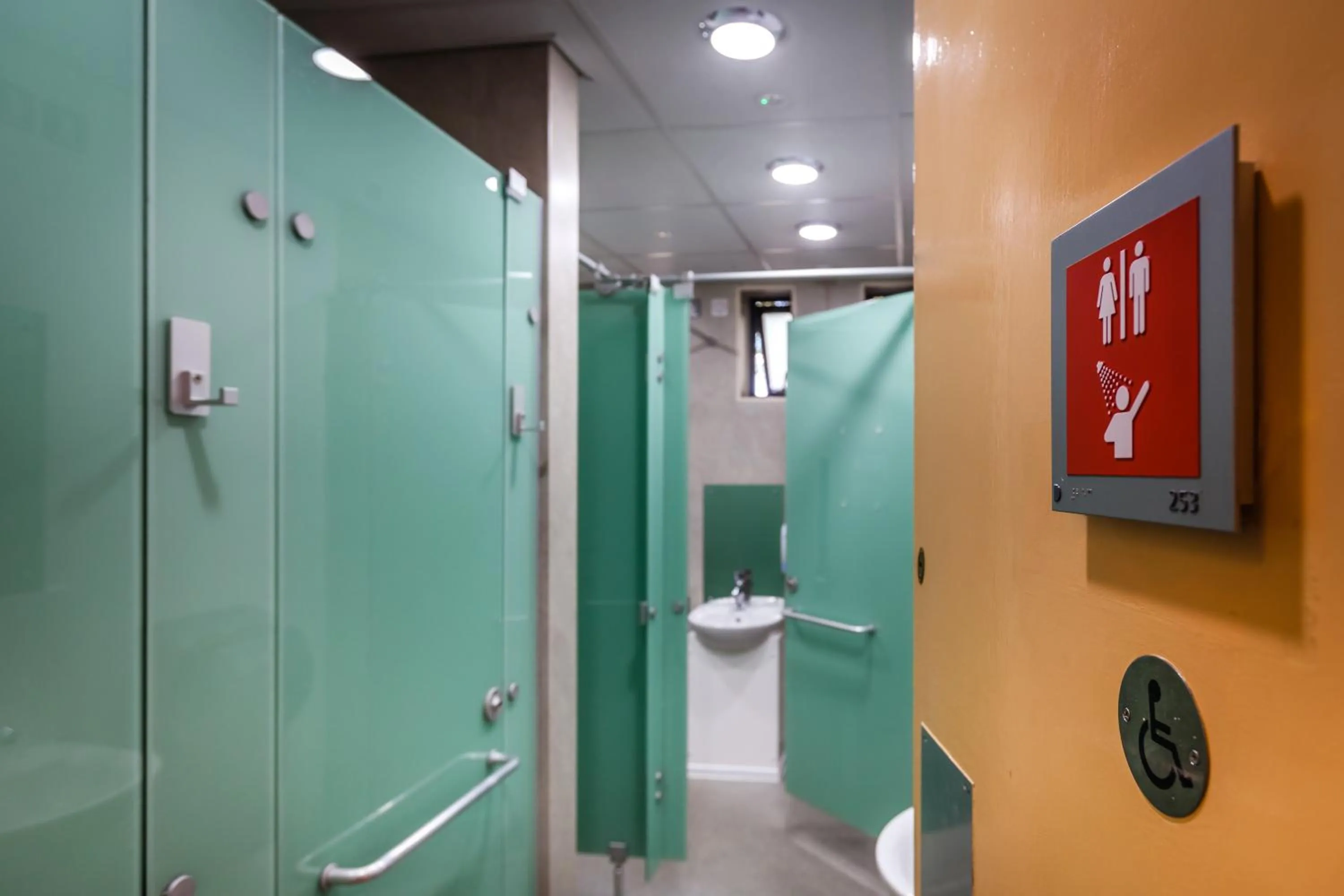 Shower in LSE Rosebery Hall