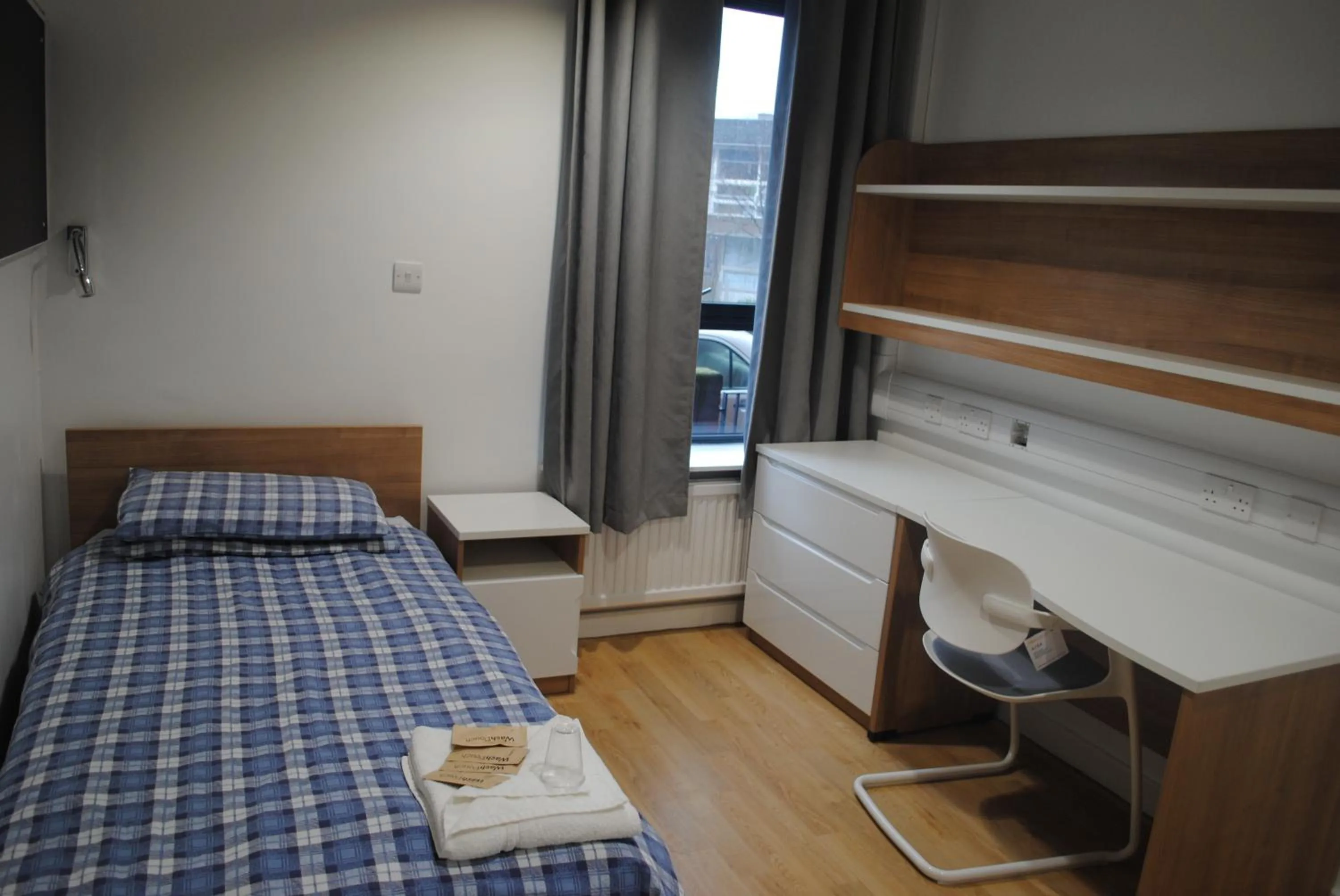 Bed in LSE Rosebery Hall