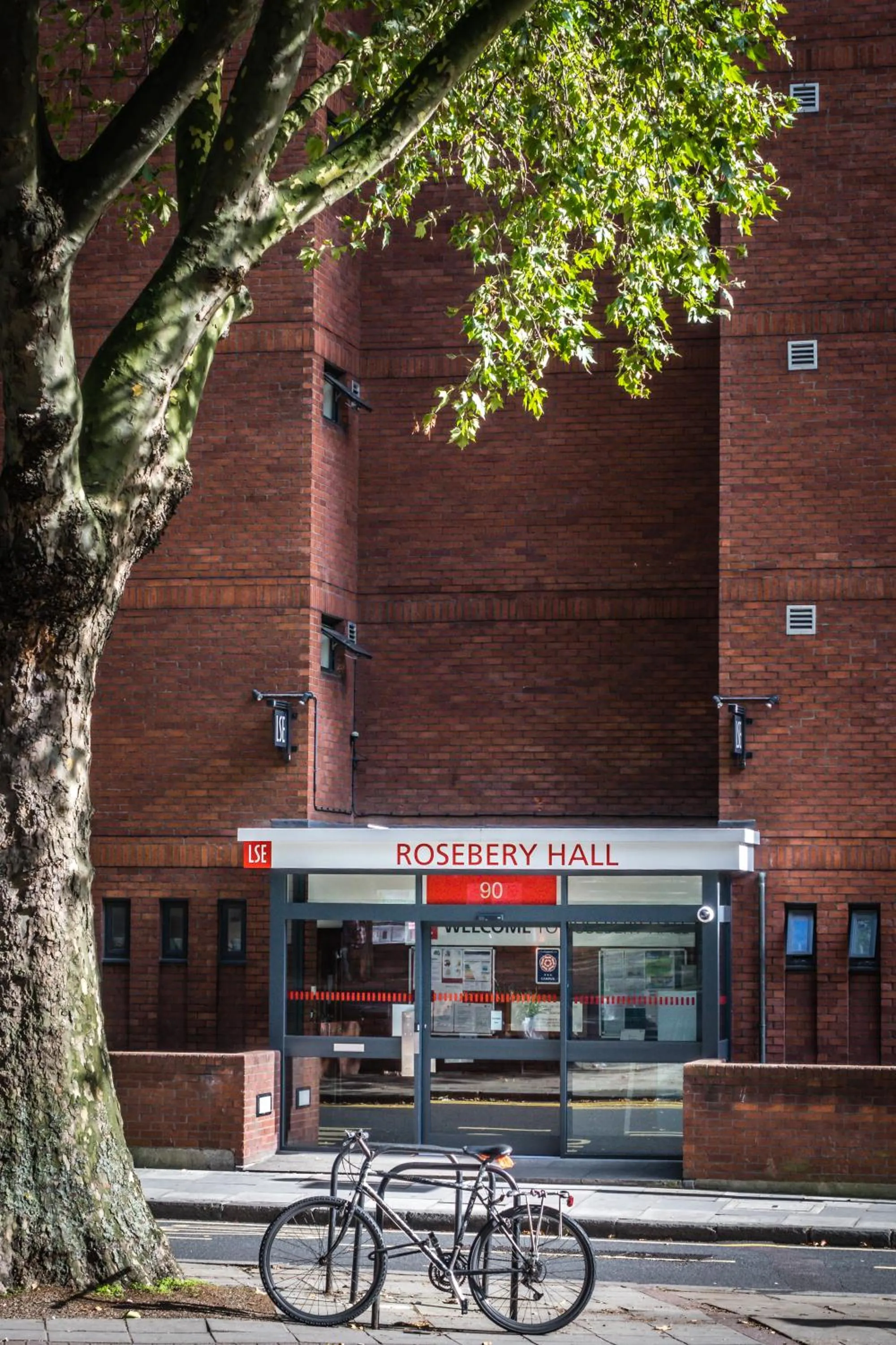 Facade/entrance in LSE Rosebery Hall
