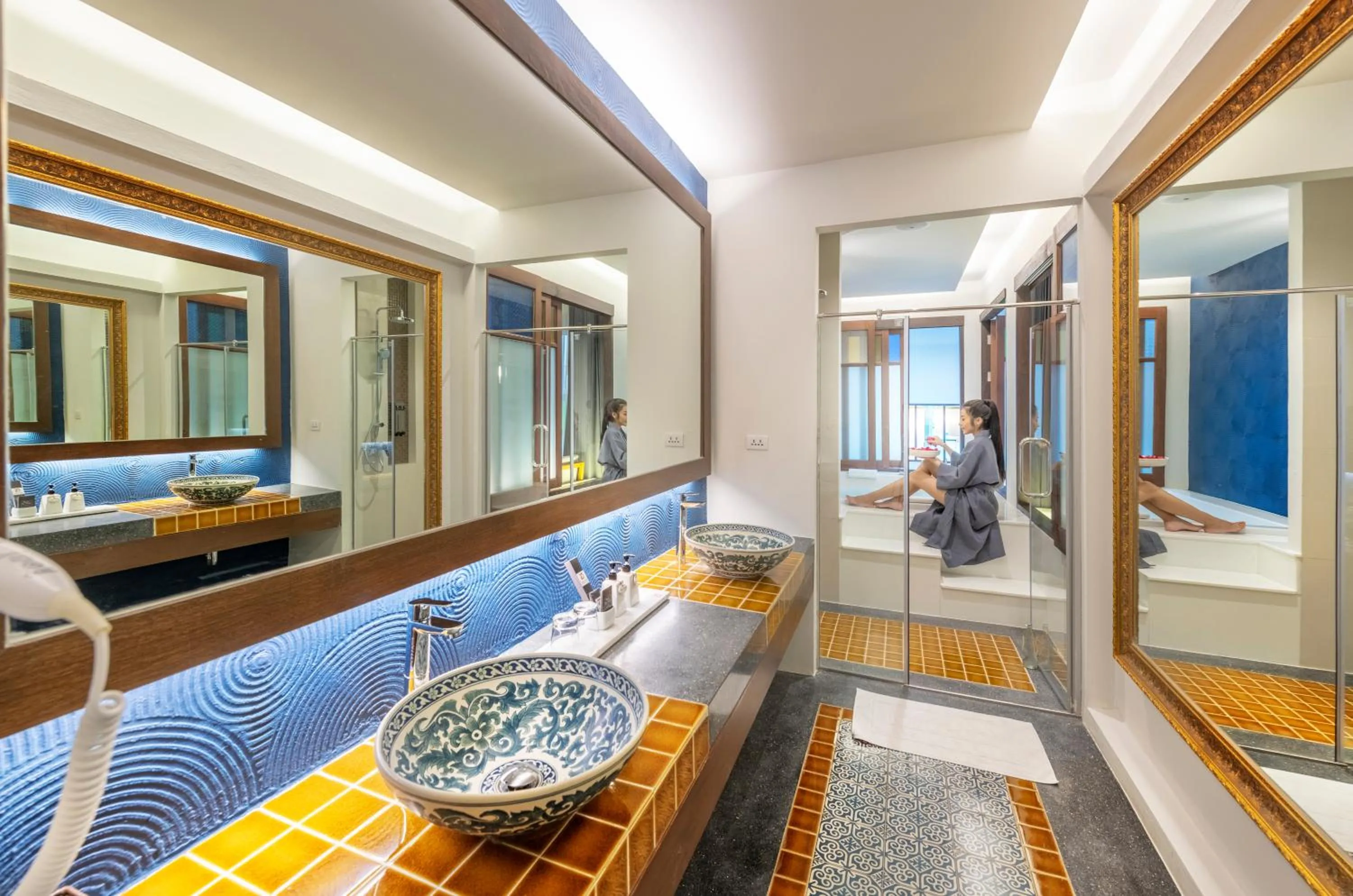 Bathroom in Monkham Village Hat Yai