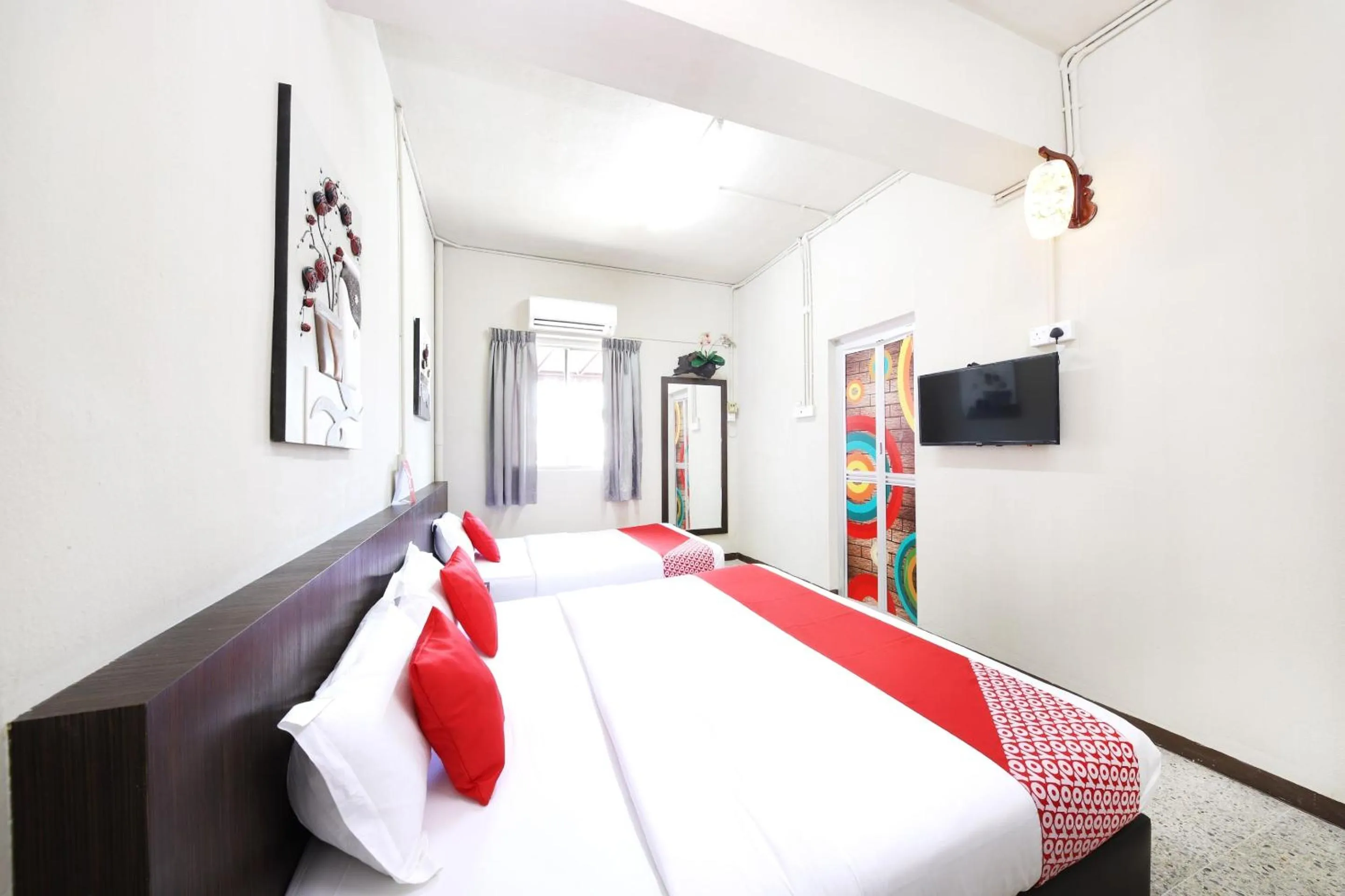 Bedroom, Bed in OYO 507 Aikka Hotel