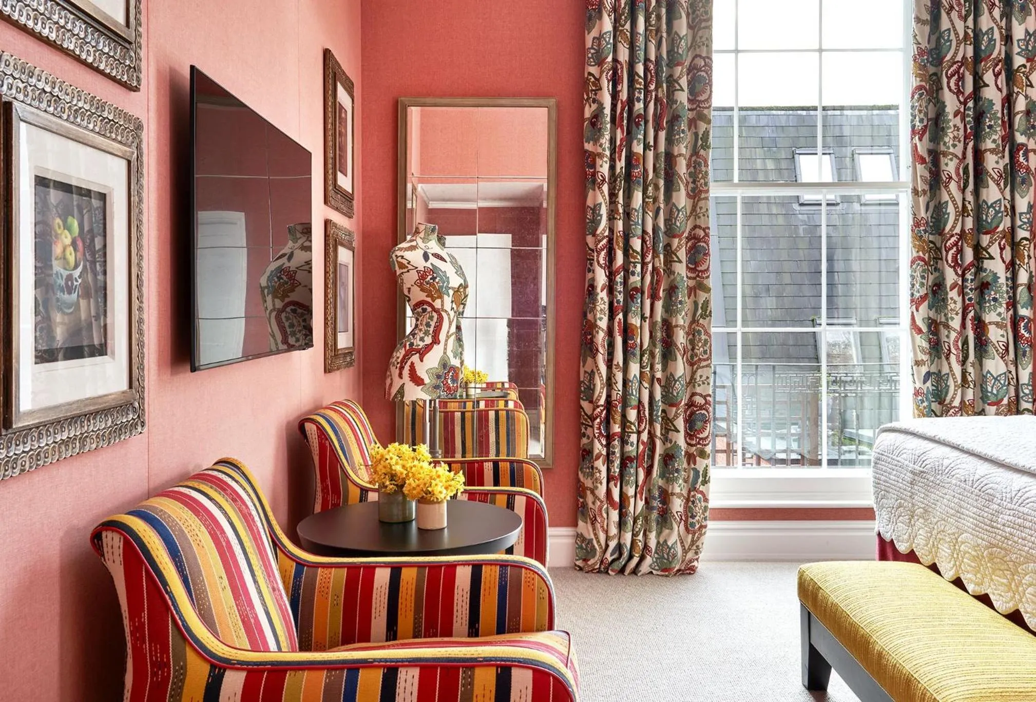 Living room in Dorset Square Hotel, Firmdale Hotels