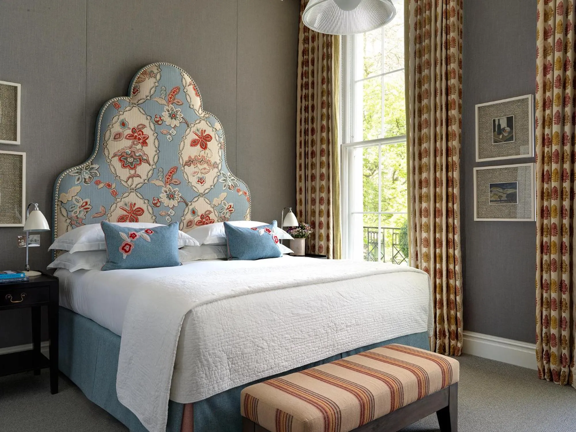 Bedroom, Bed in Dorset Square Hotel, Firmdale Hotels