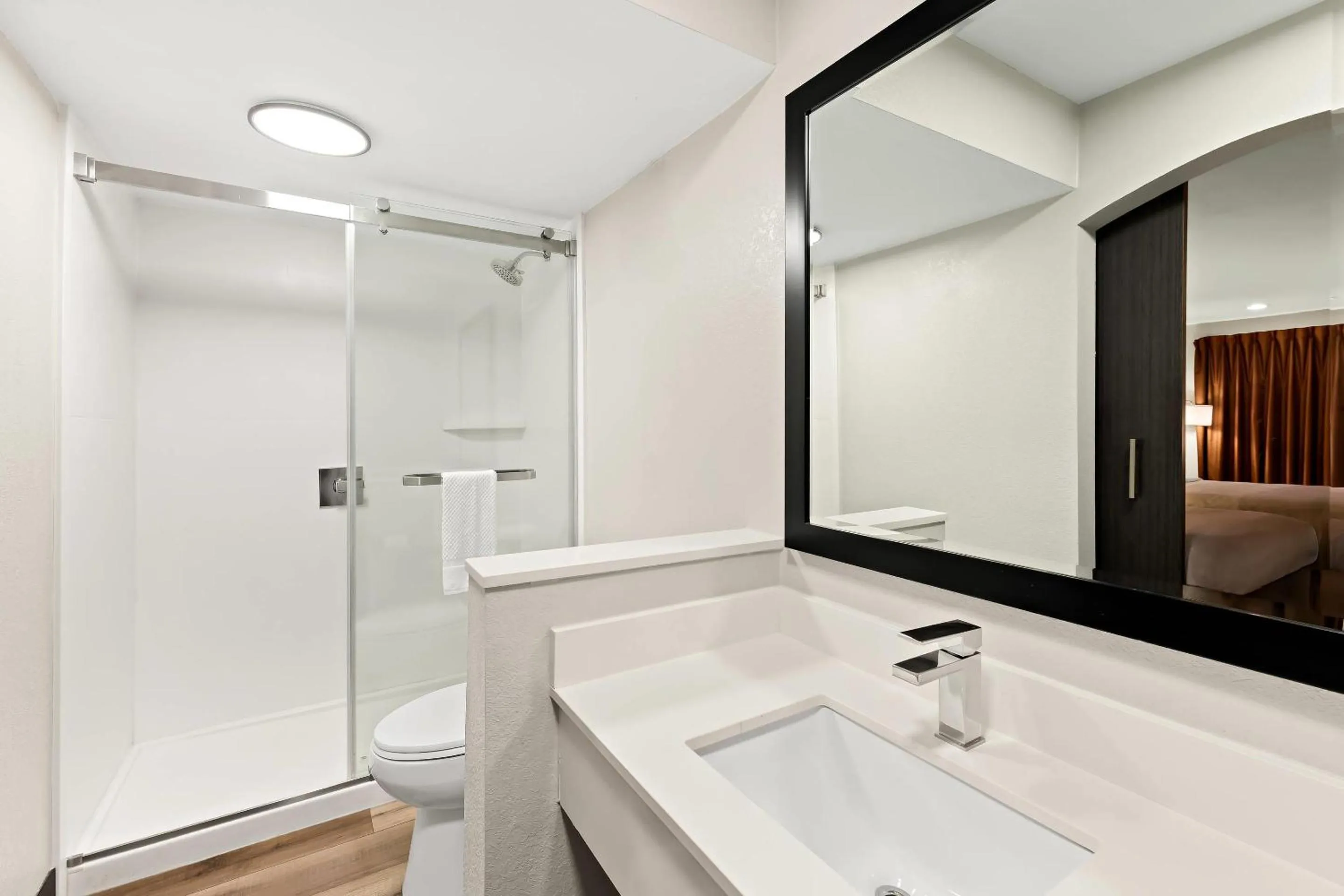 Bedroom in Quality Inn & Suites Dumas