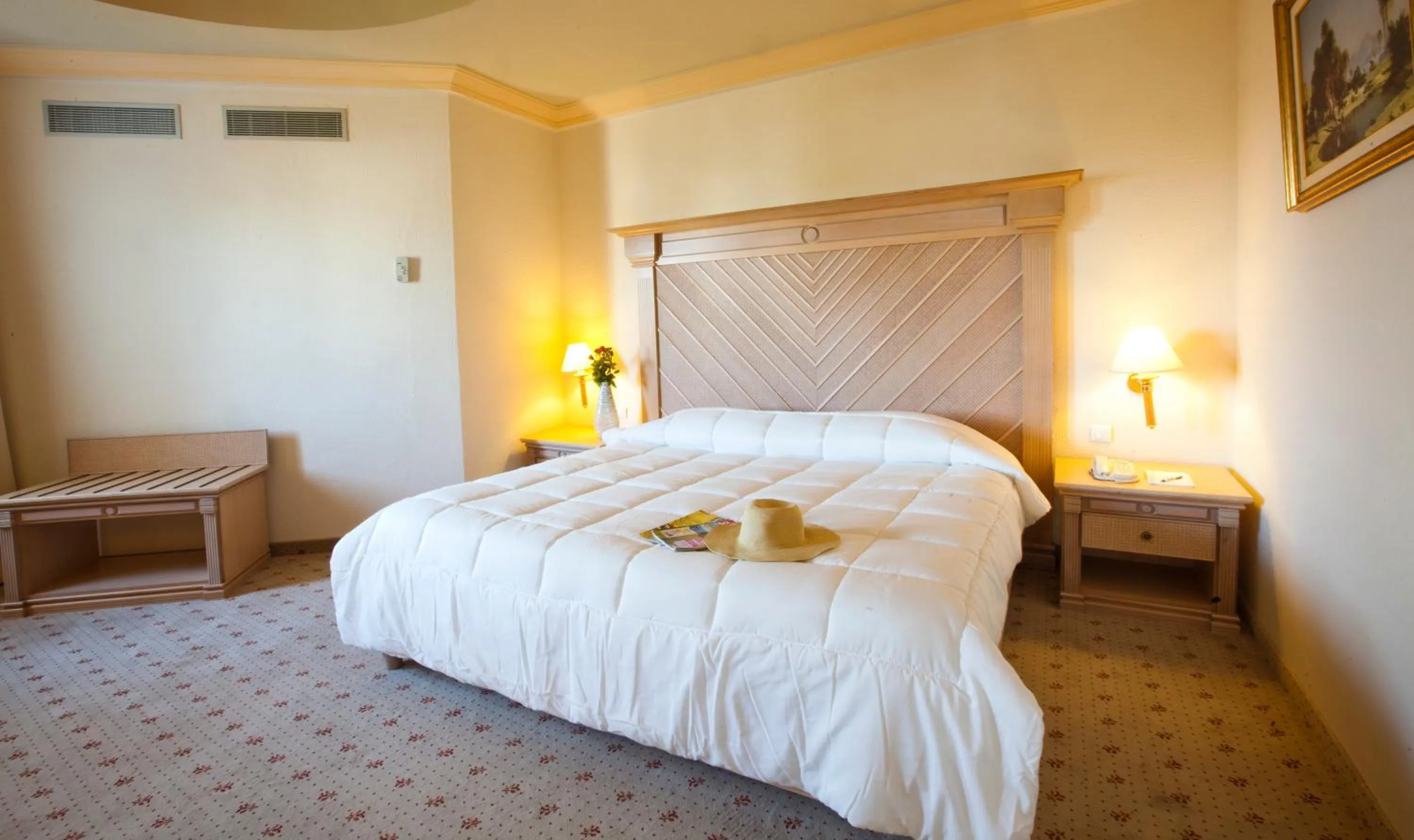 Bedroom, Bed in El Mouradi Djerba Menzel