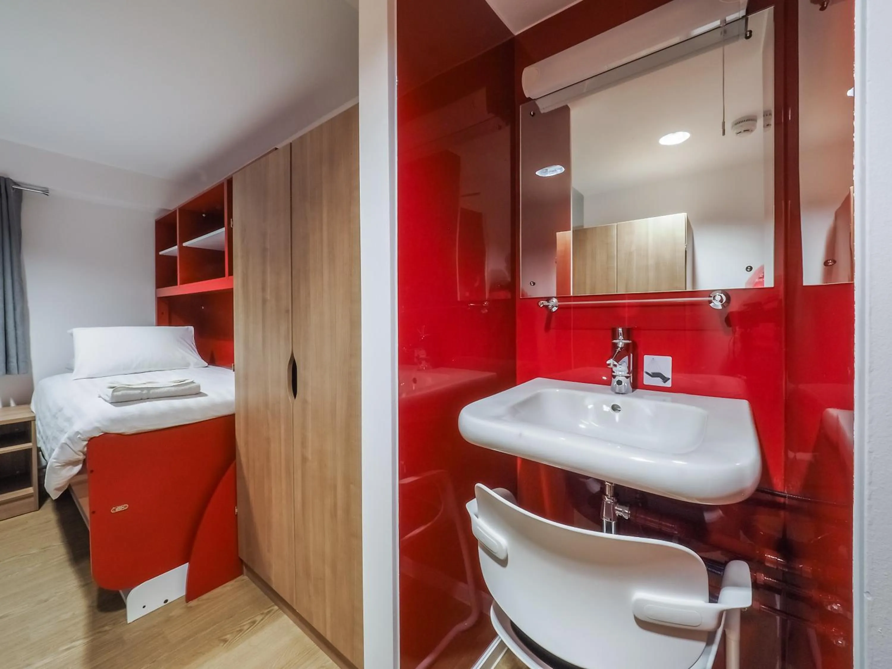 Photo of the whole room in LSE High Holborn