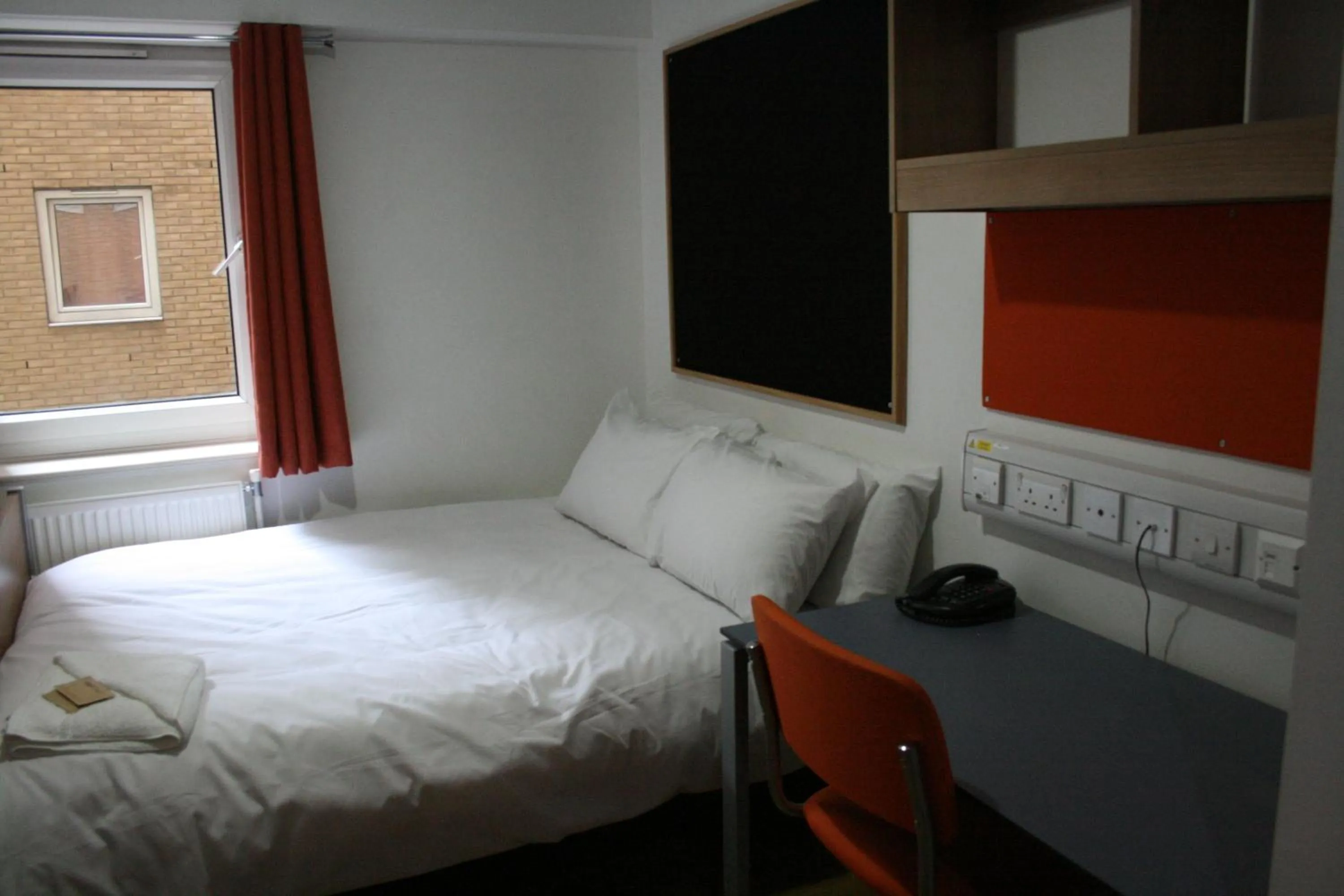 Bed in LSE High Holborn