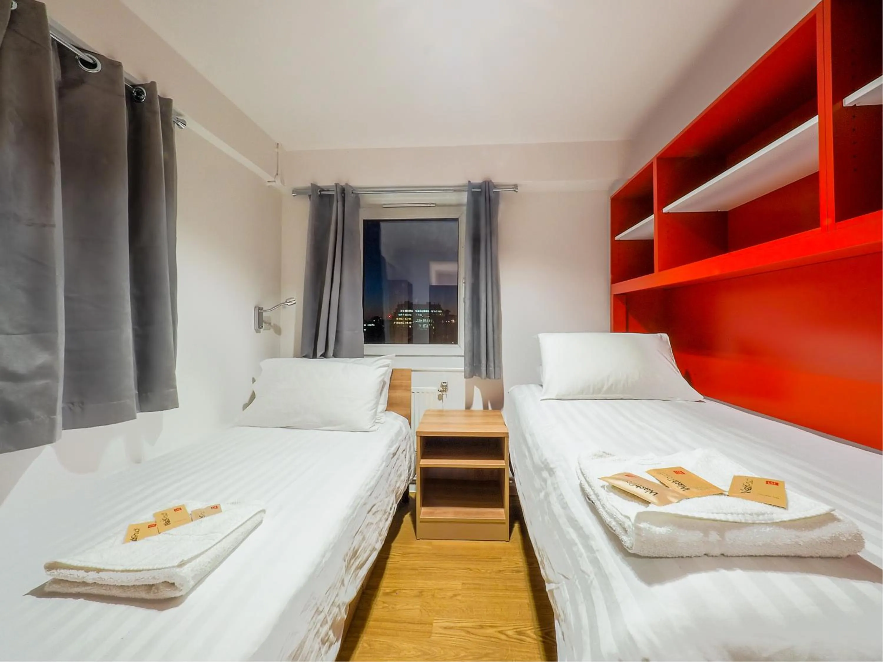 Bed in LSE High Holborn