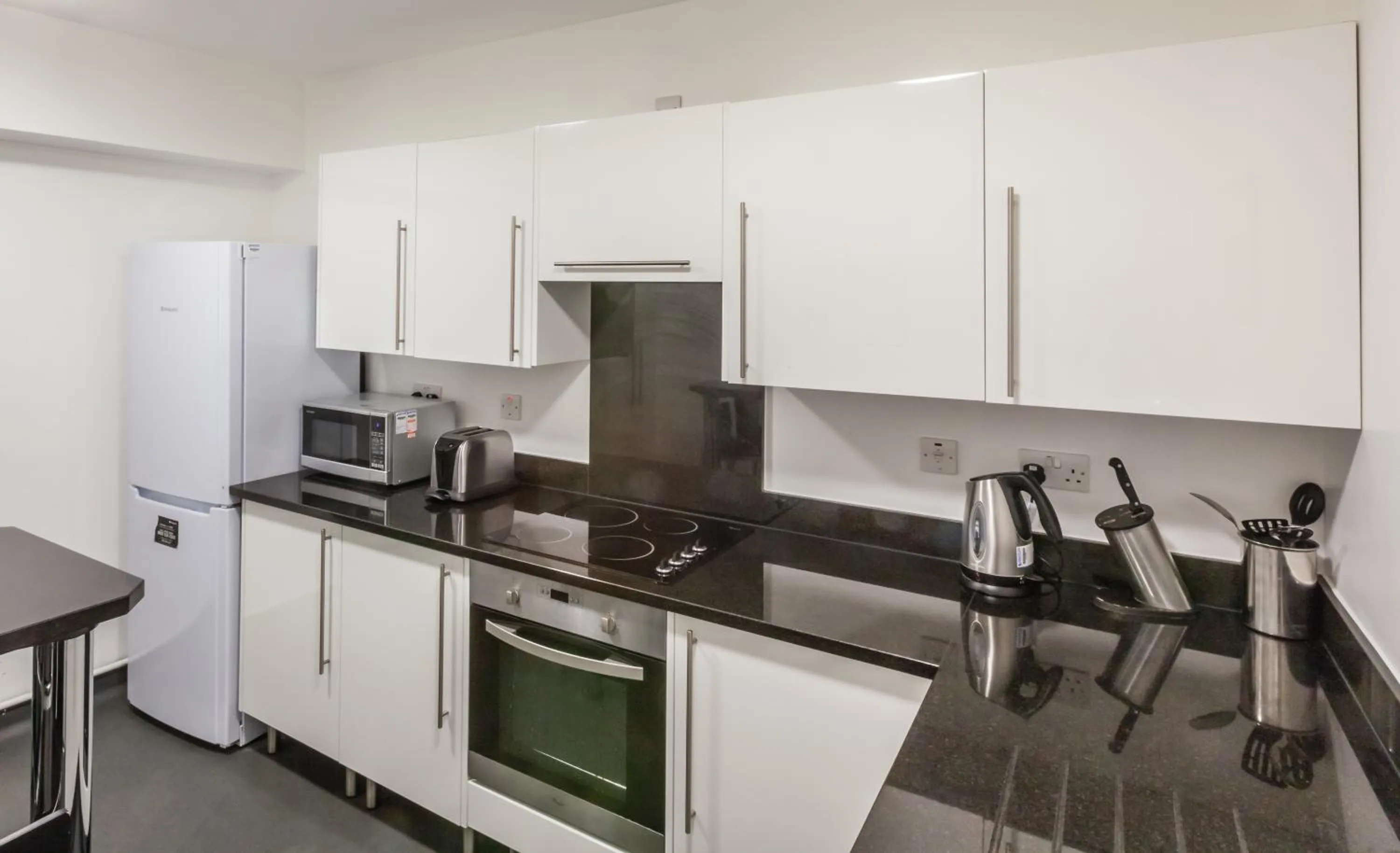 Kitchen or kitchenette in LSE High Holborn