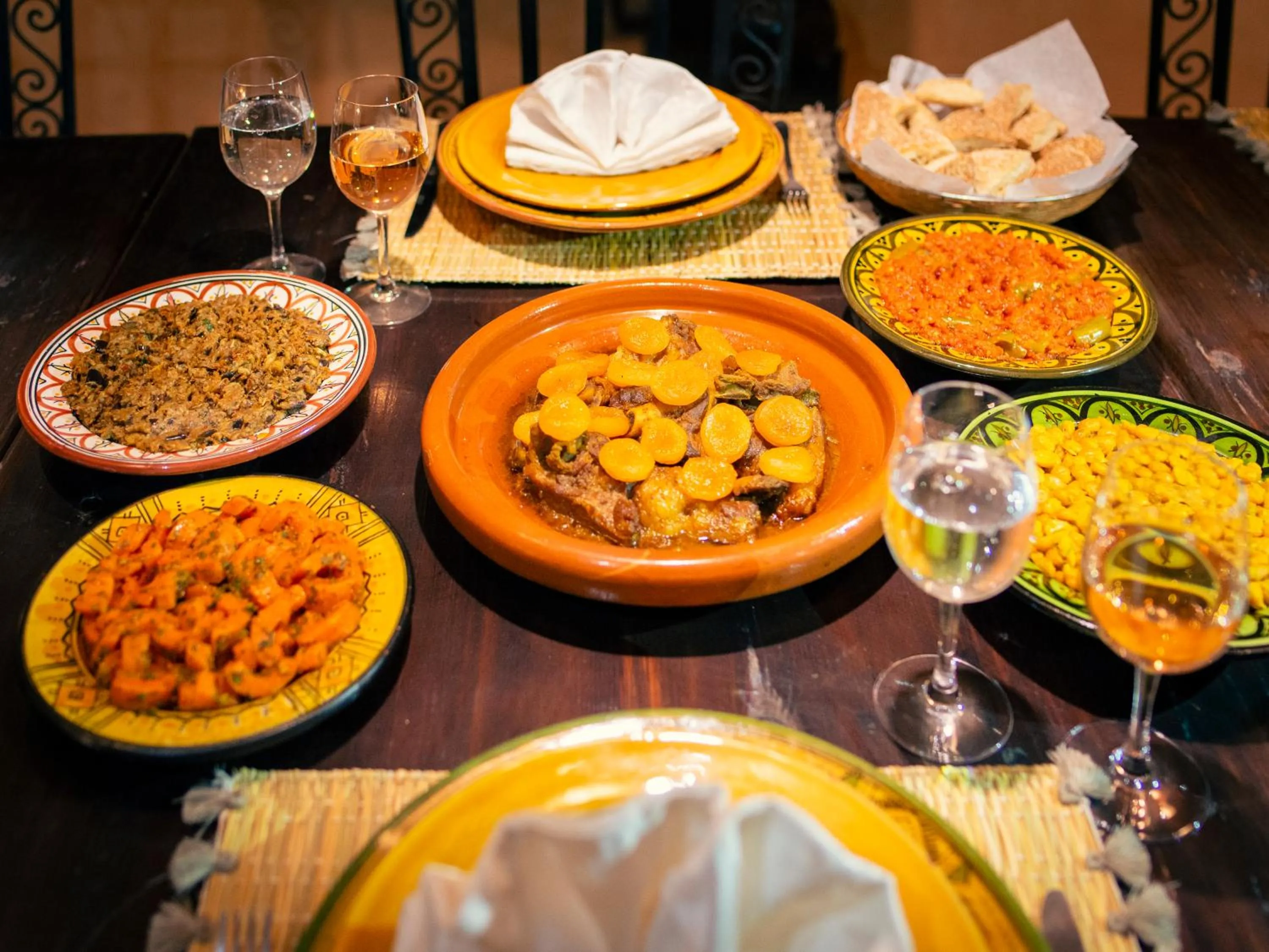 Restaurant/places to eat in Riad Selouane