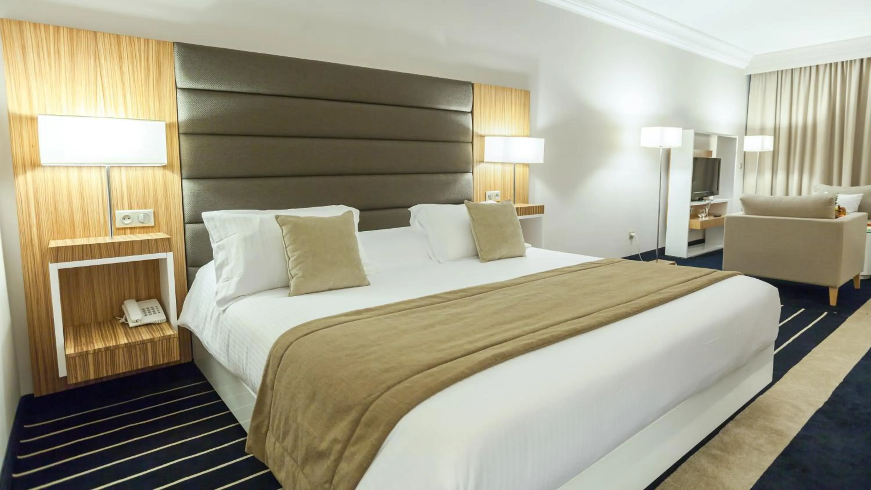 Bedroom, Bed in El Mouradi Gammarth