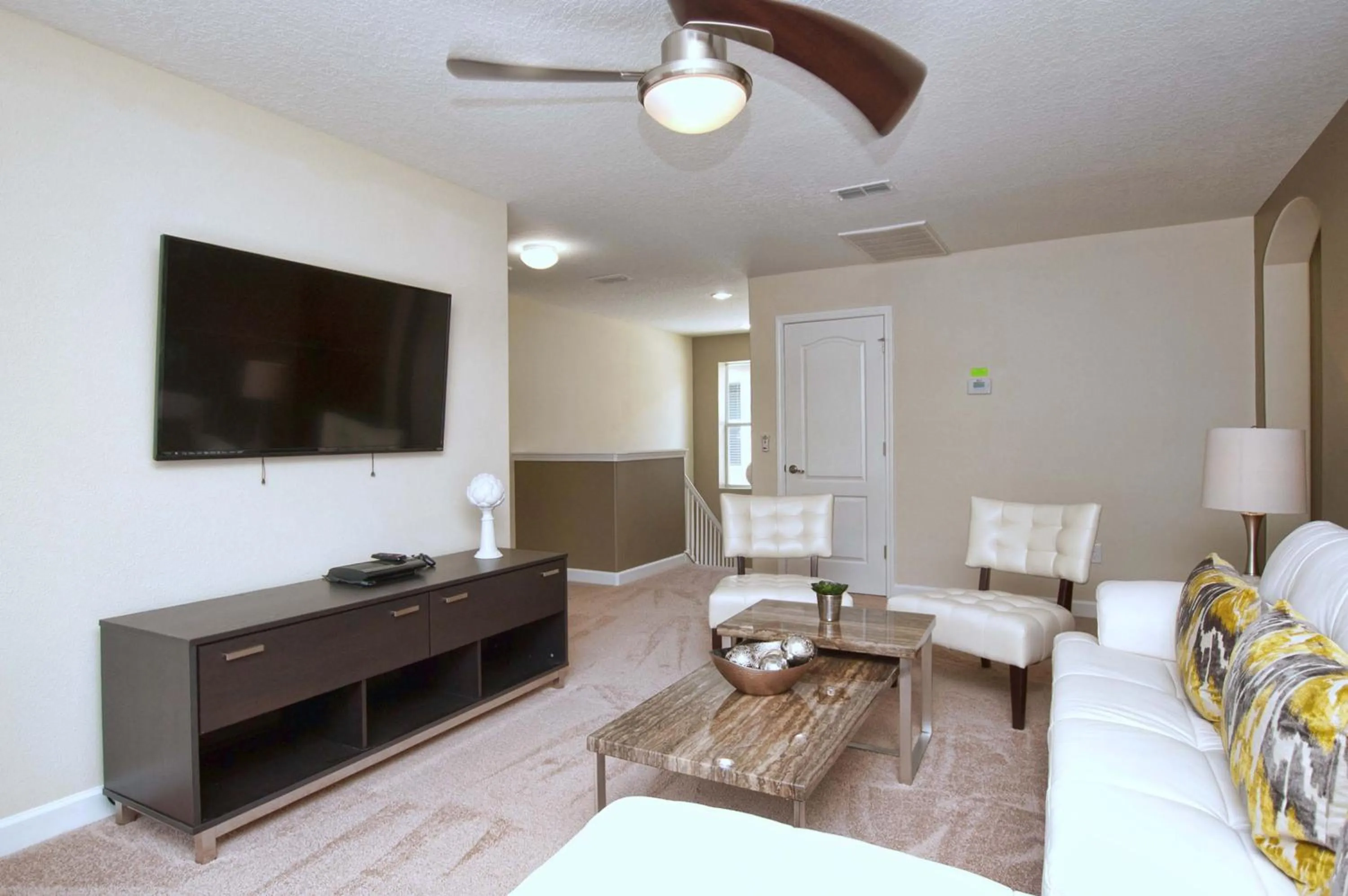 Property building in Paradise Palms- 6 Bedroom Pool Home-3150Pp