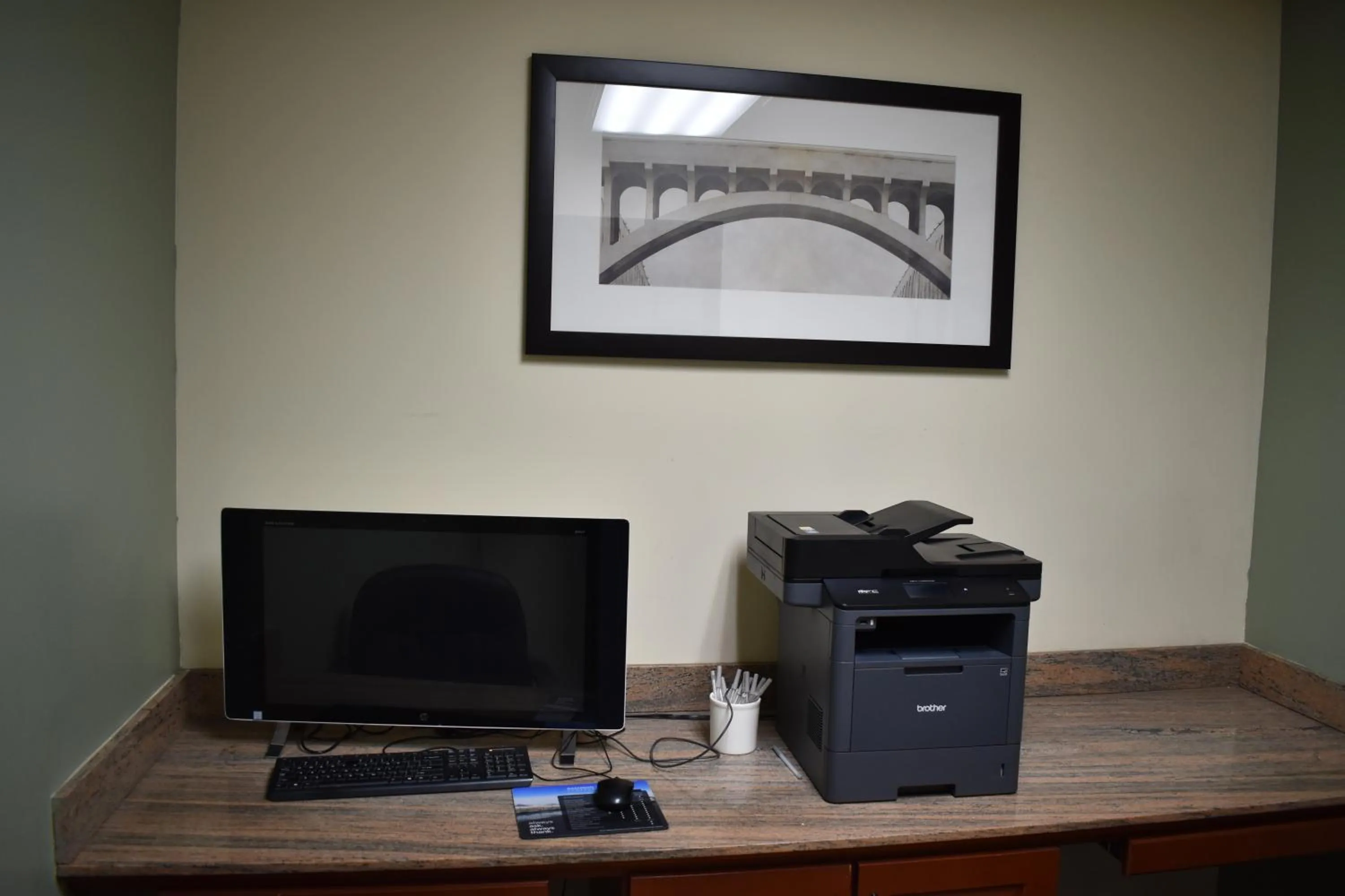 Business facilities in Country Inn & Suites by Radisson, Hagerstown, MD