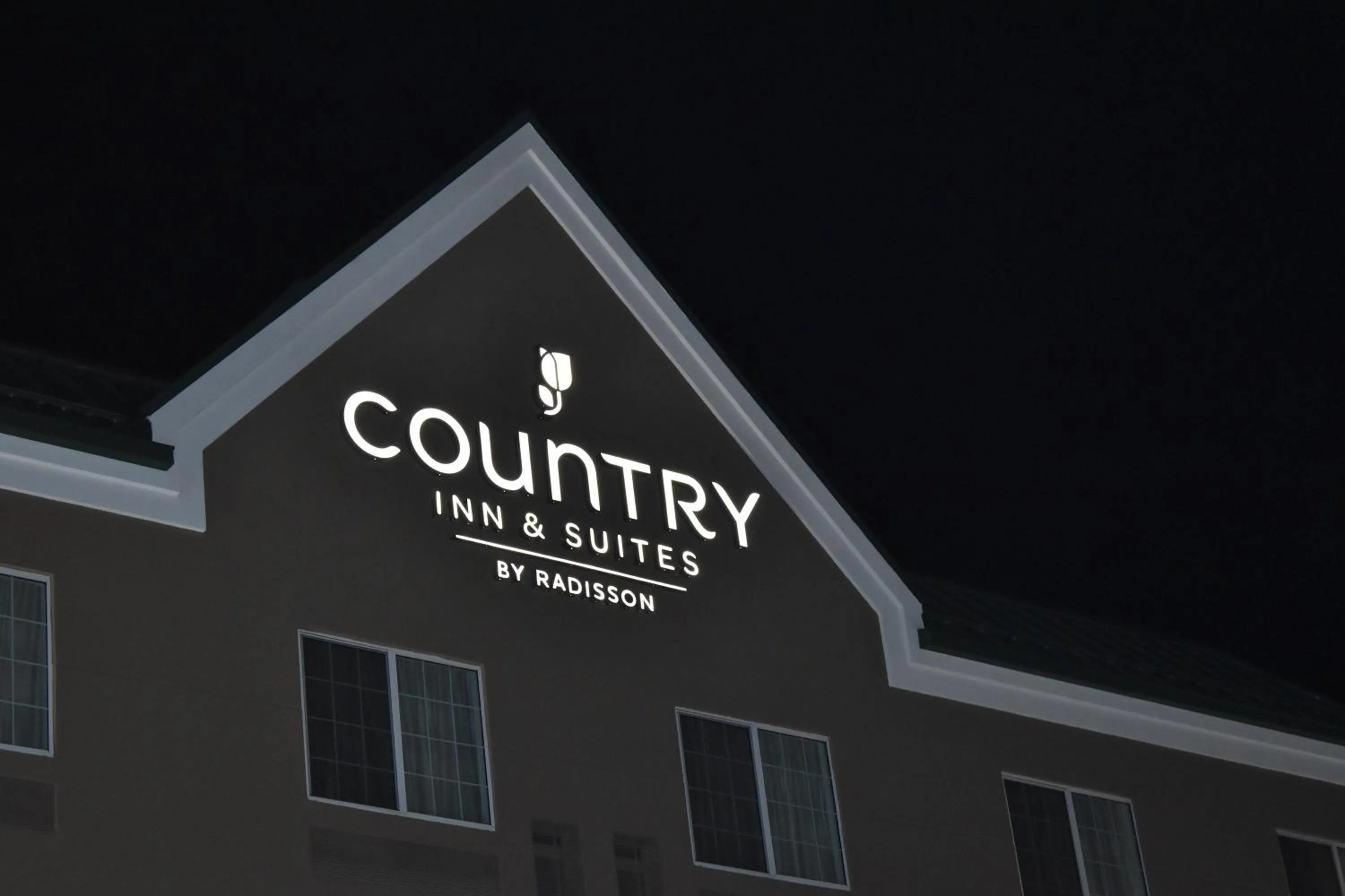 Property logo or sign in Country Inn & Suites by Radisson, Hagerstown, MD