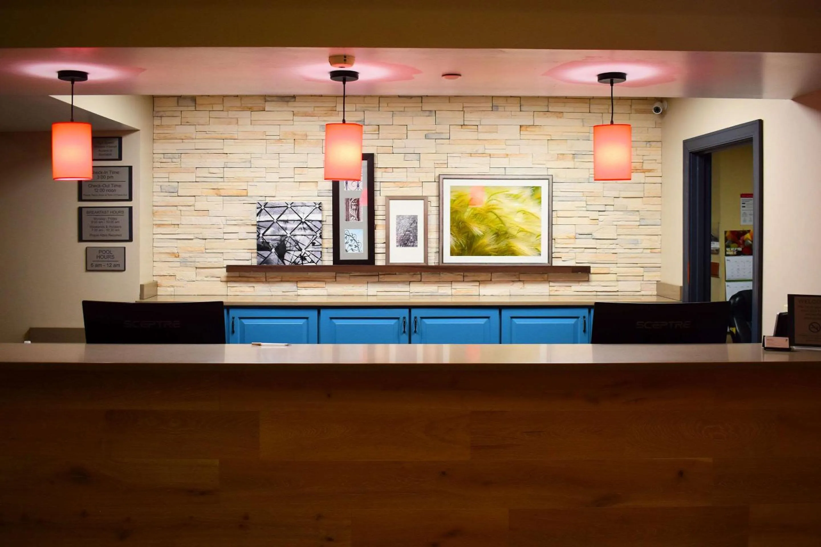 Lobby or reception in Country Inn & Suites by Radisson, Hagerstown, MD