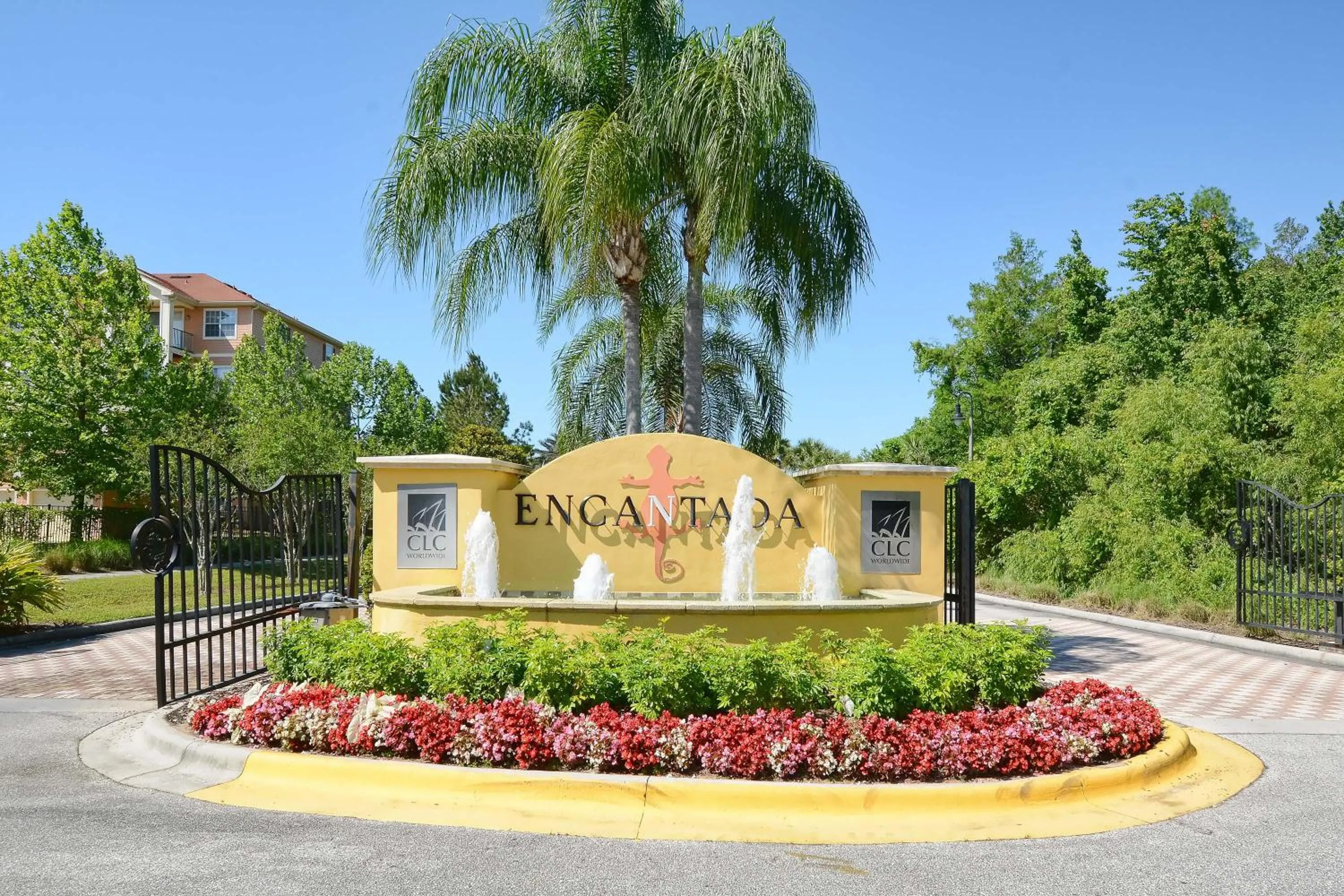 Property building in Encantada -4 Bedroom Townhome W- Splashpool-2651En